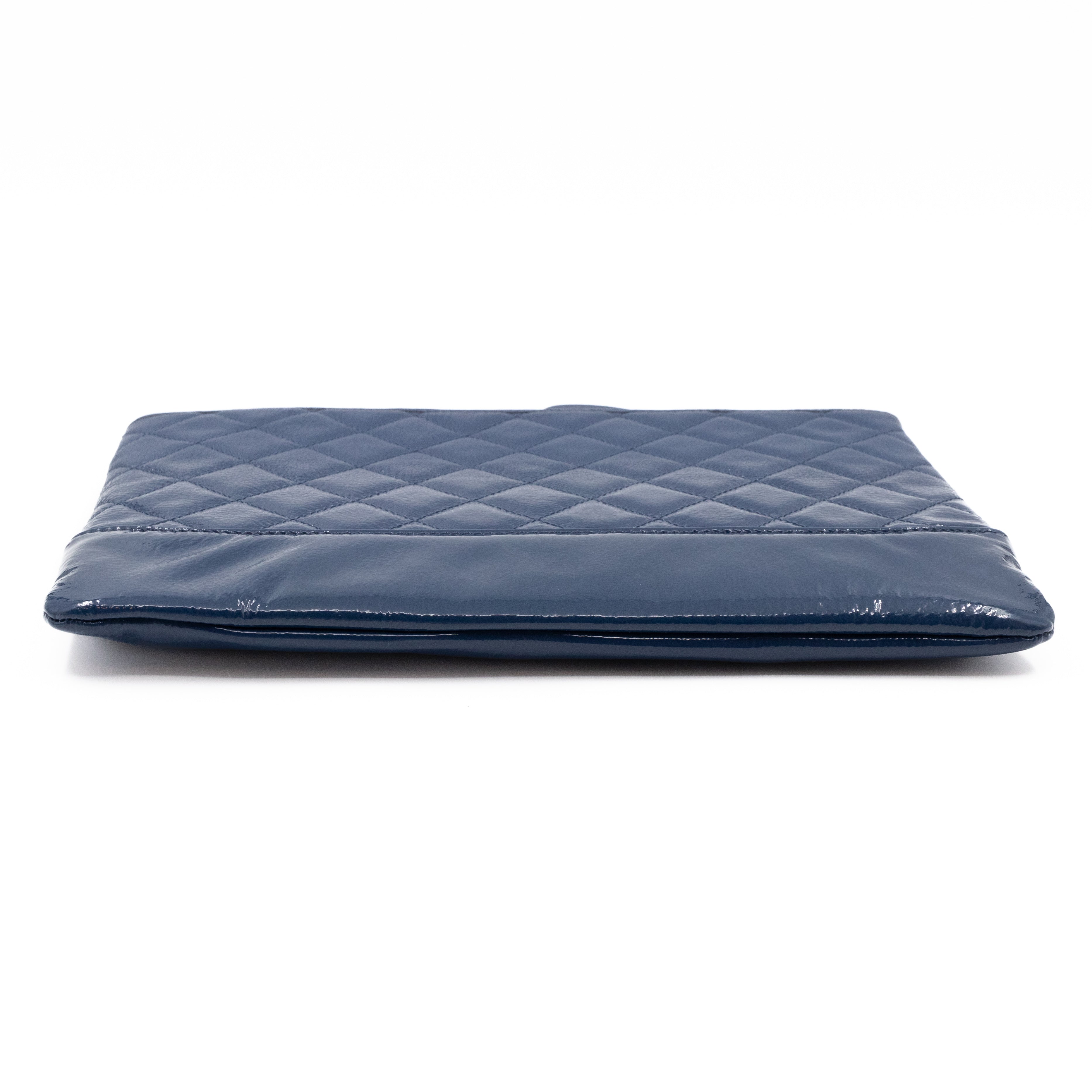Gabrielle O Case Large Pouch Navy Leather