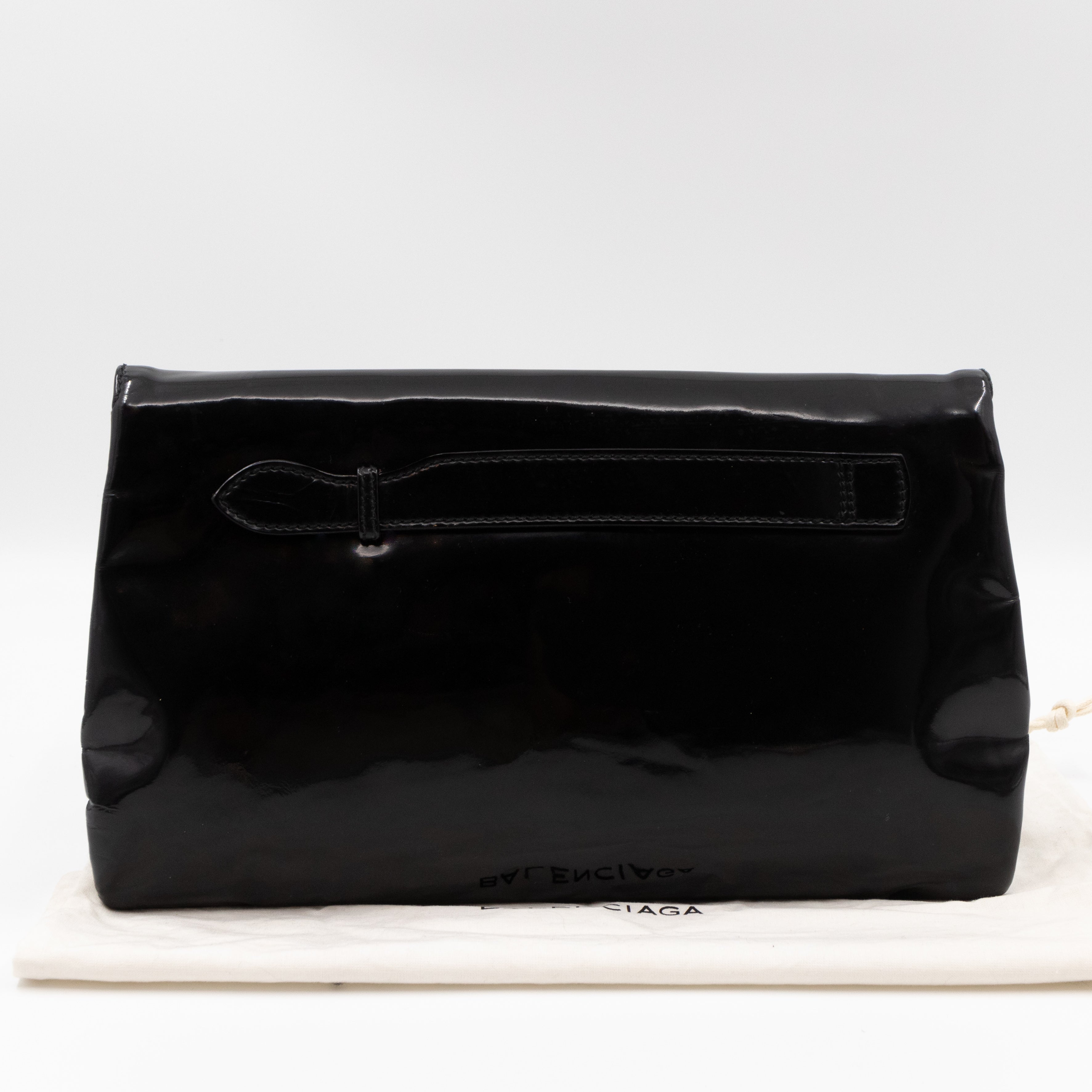 Vintage Glossy Black Patent Leather Clutch → Hotbox Vintage