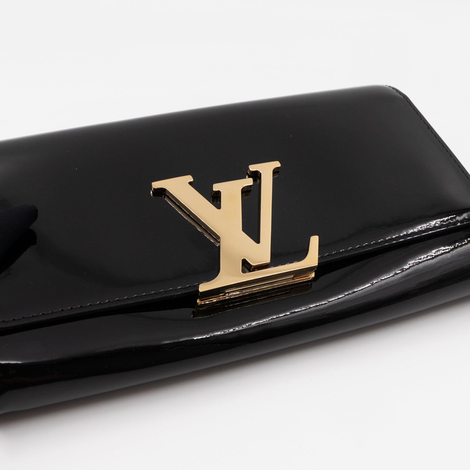 Louis Vuitton Black Vernis Leather Louise Clutch Louis Vuitton | The Luxury  Closet