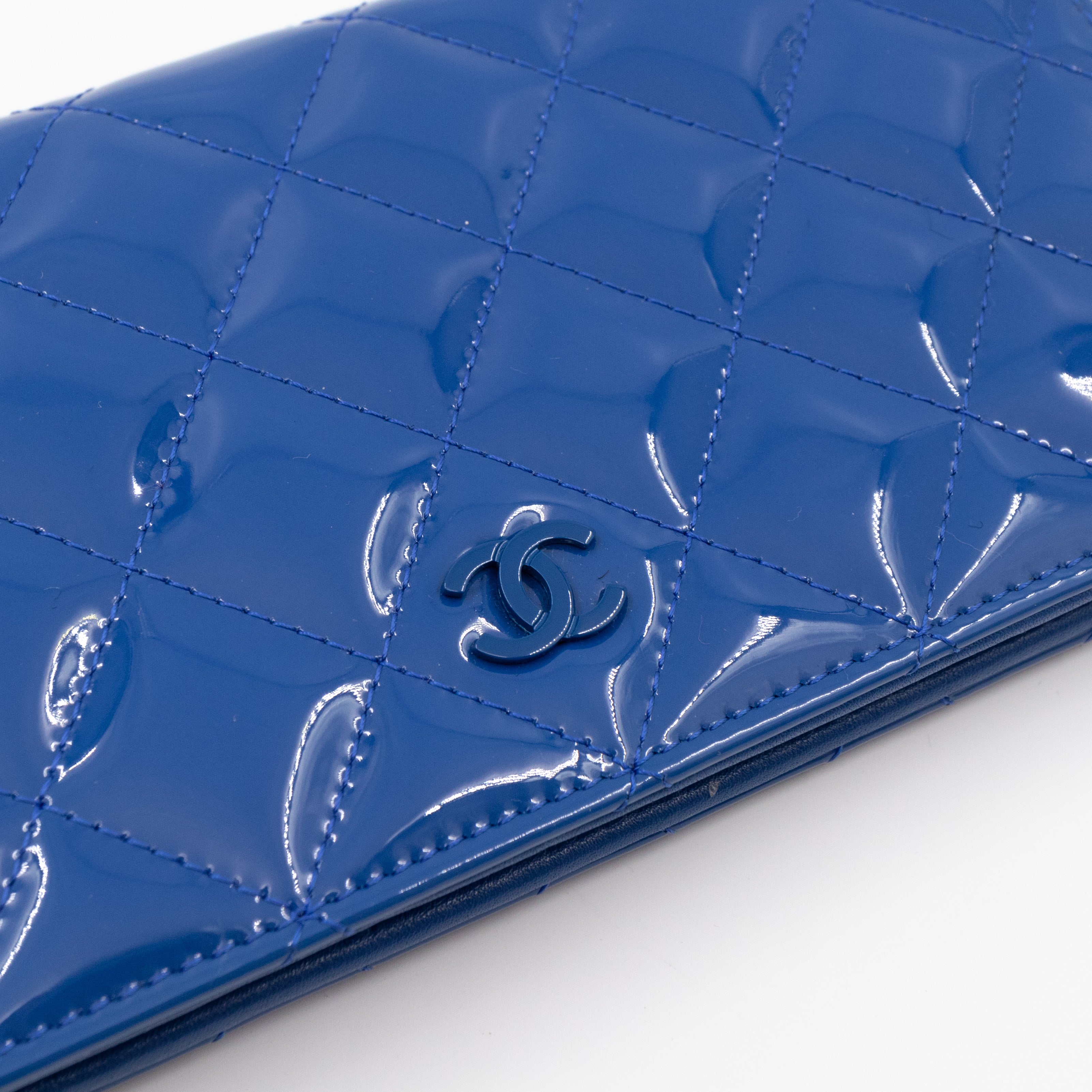 Chanel patent leather online wallet