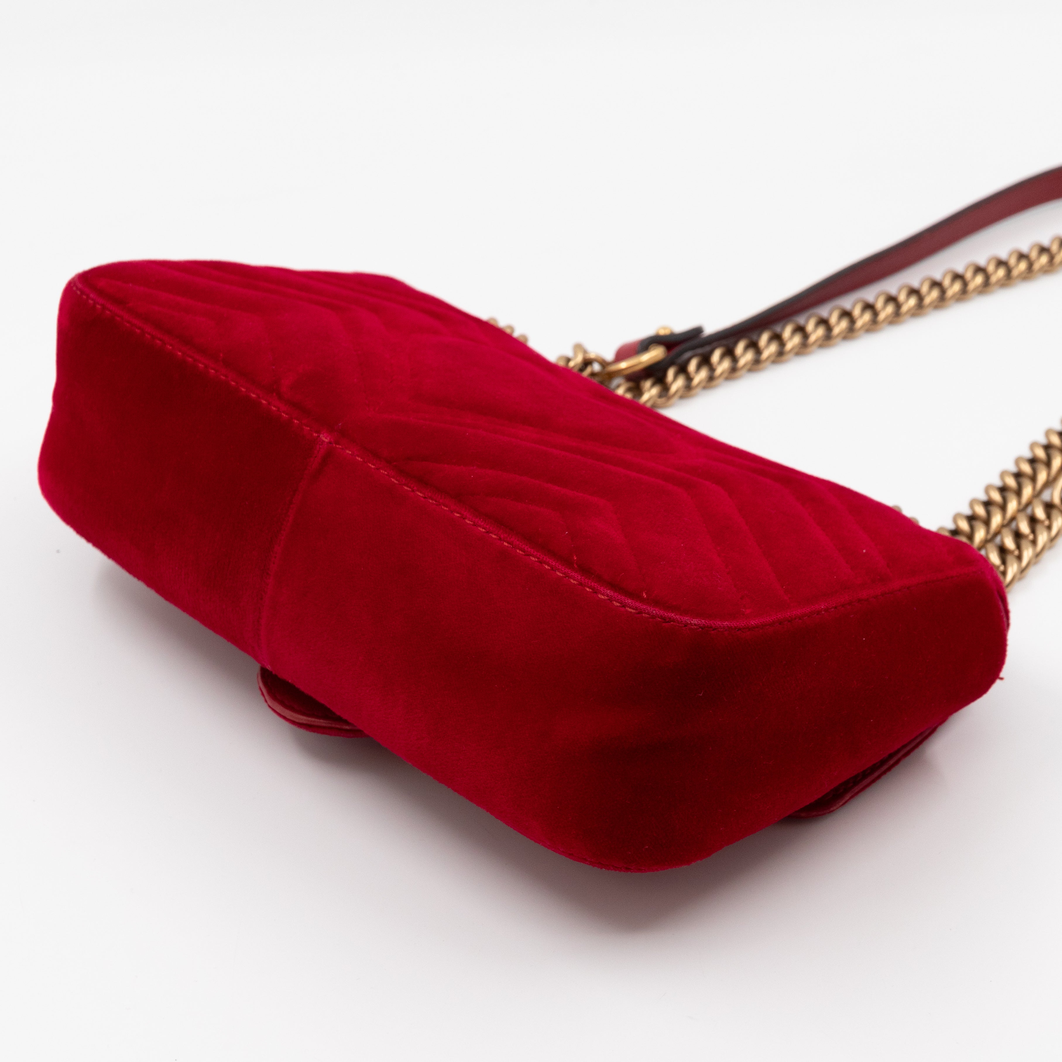 GG Marmont Flap Mini Red Velvet Aged Gold