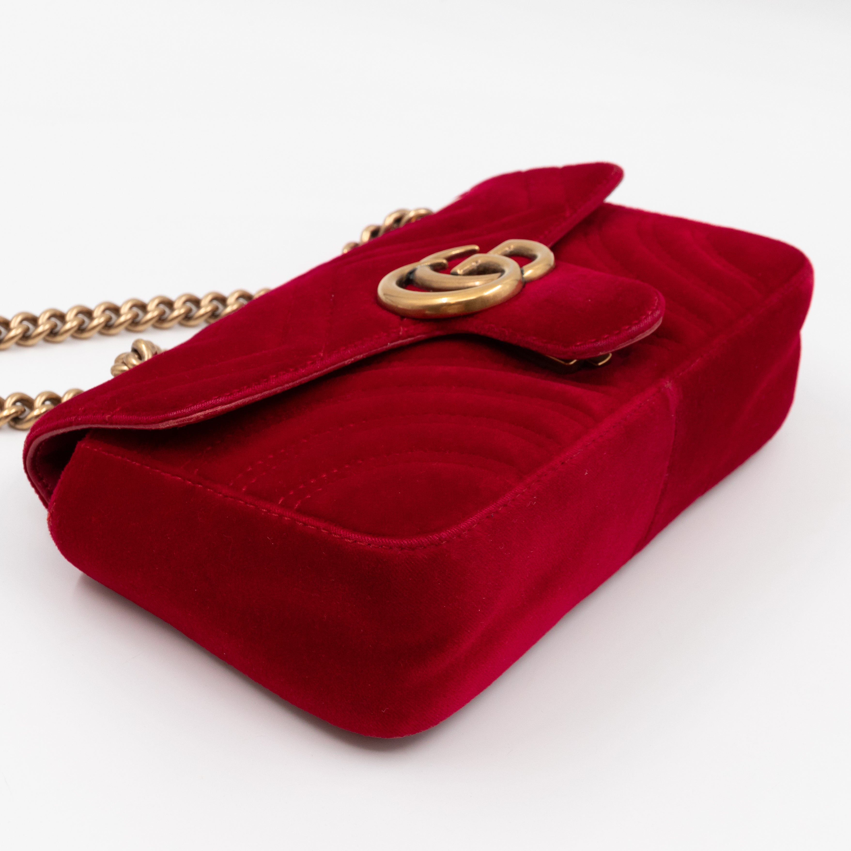 GG Marmont Flap Mini Red Velvet Aged Gold