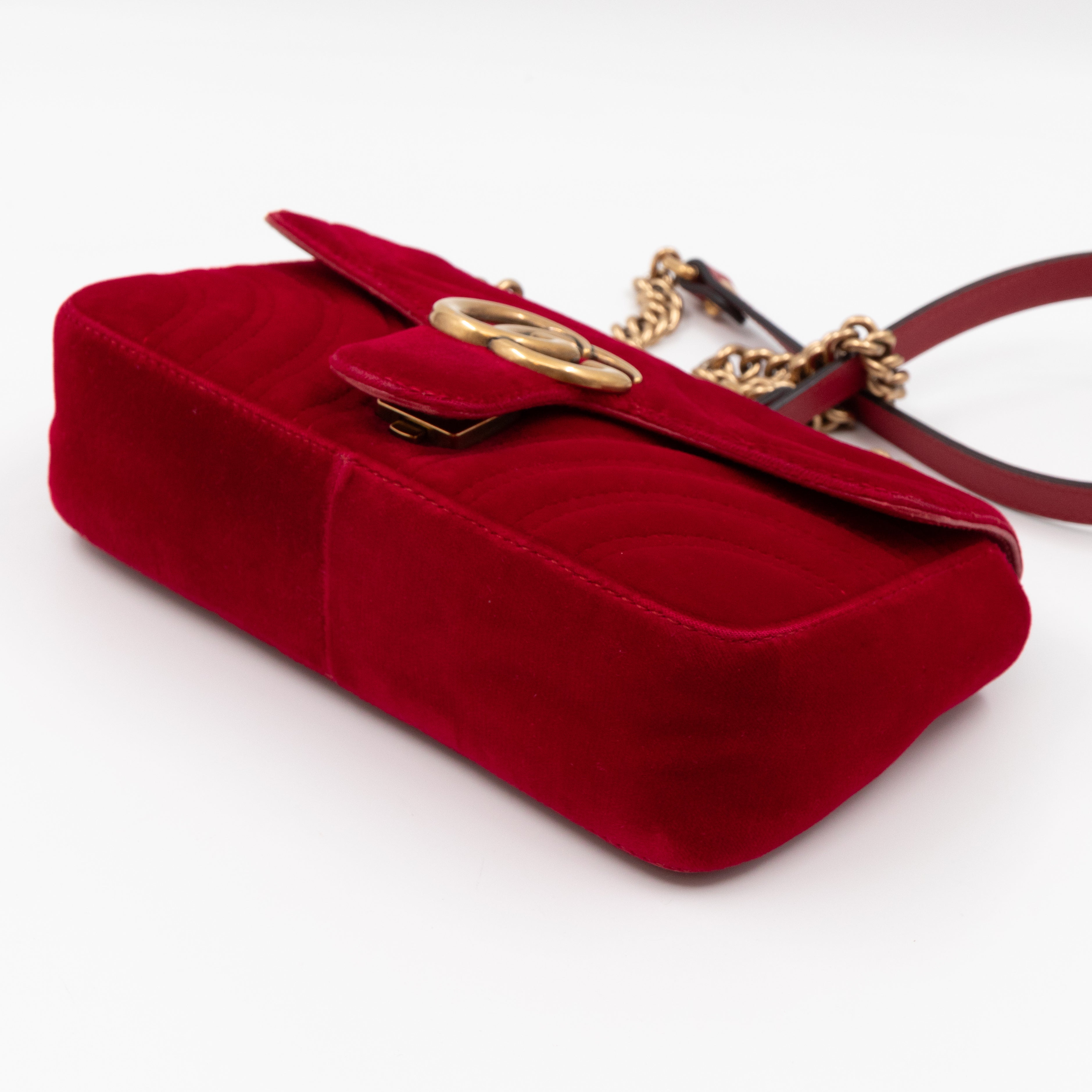 GG Marmont Flap Mini Red Velvet Aged Gold