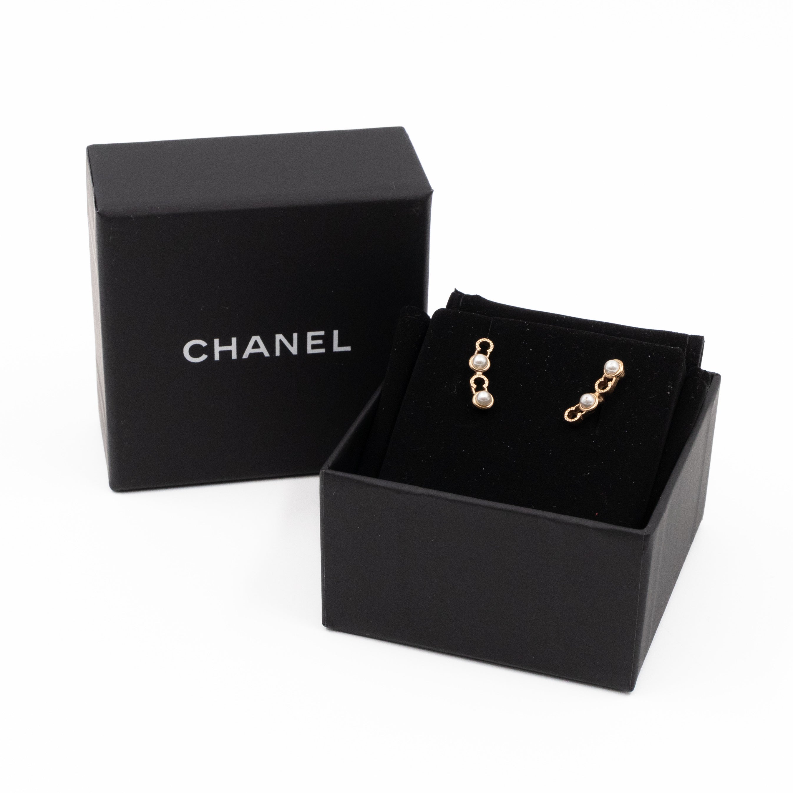 Coco Letters Pearl Earrings