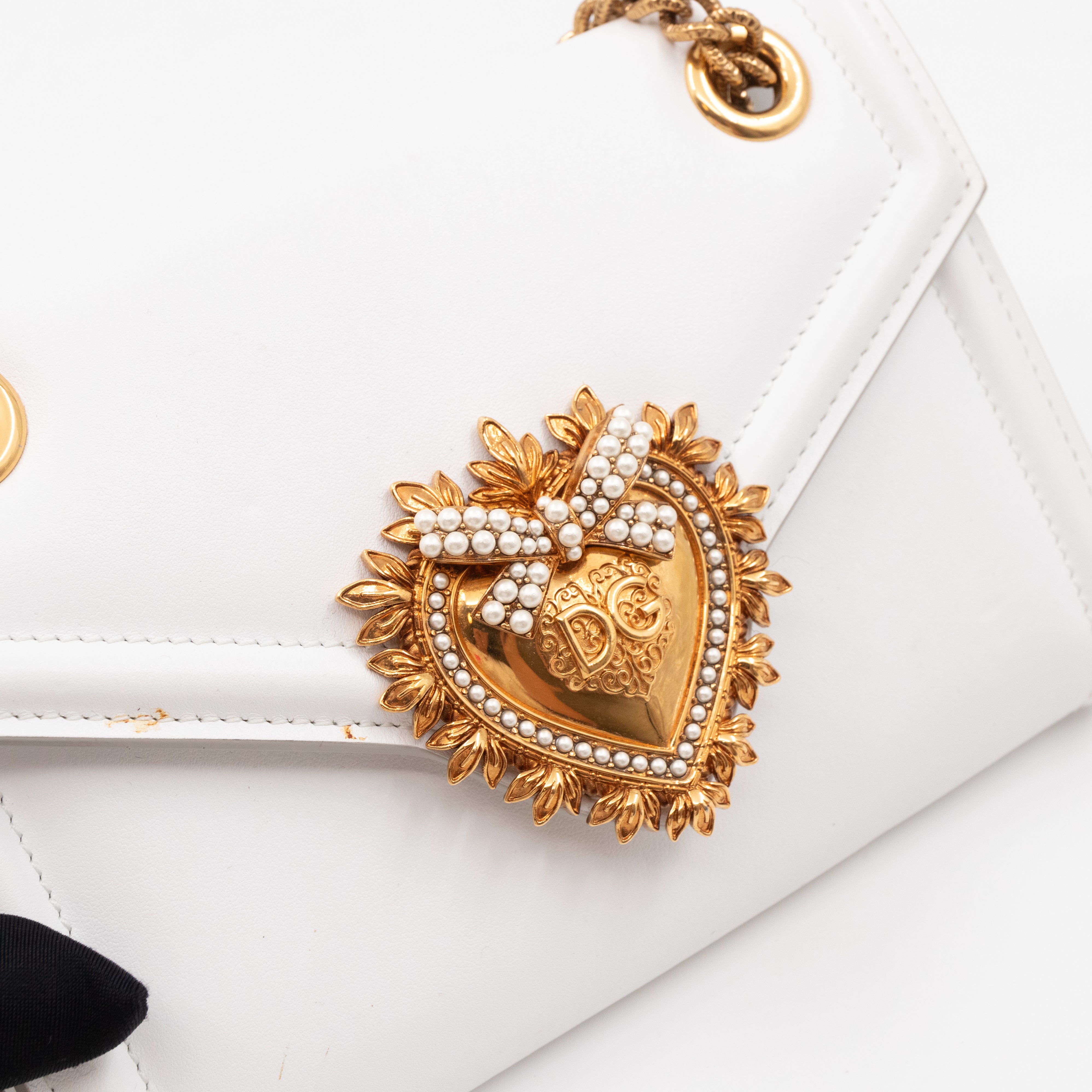 Devotion Mini Wallet on Chain White Leather