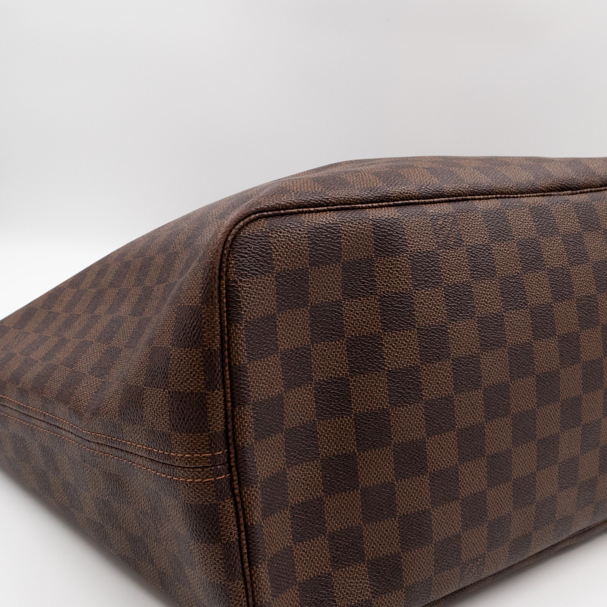 Louis Vuitton – Louis Vuitton Neverfull GM Damier Ebene – Queen Station