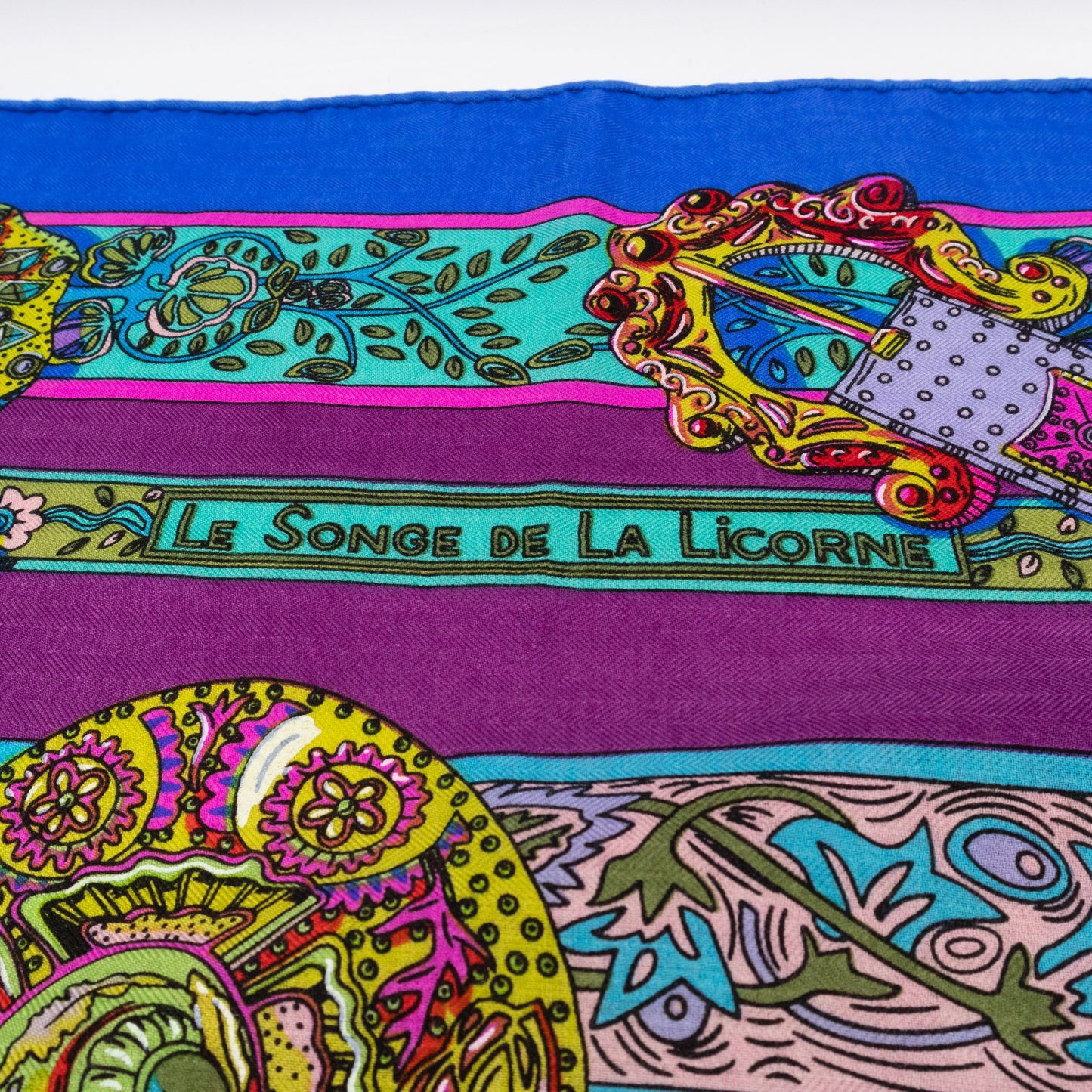 Le Songe de La Licorne Cashmere Silk Shawl 140