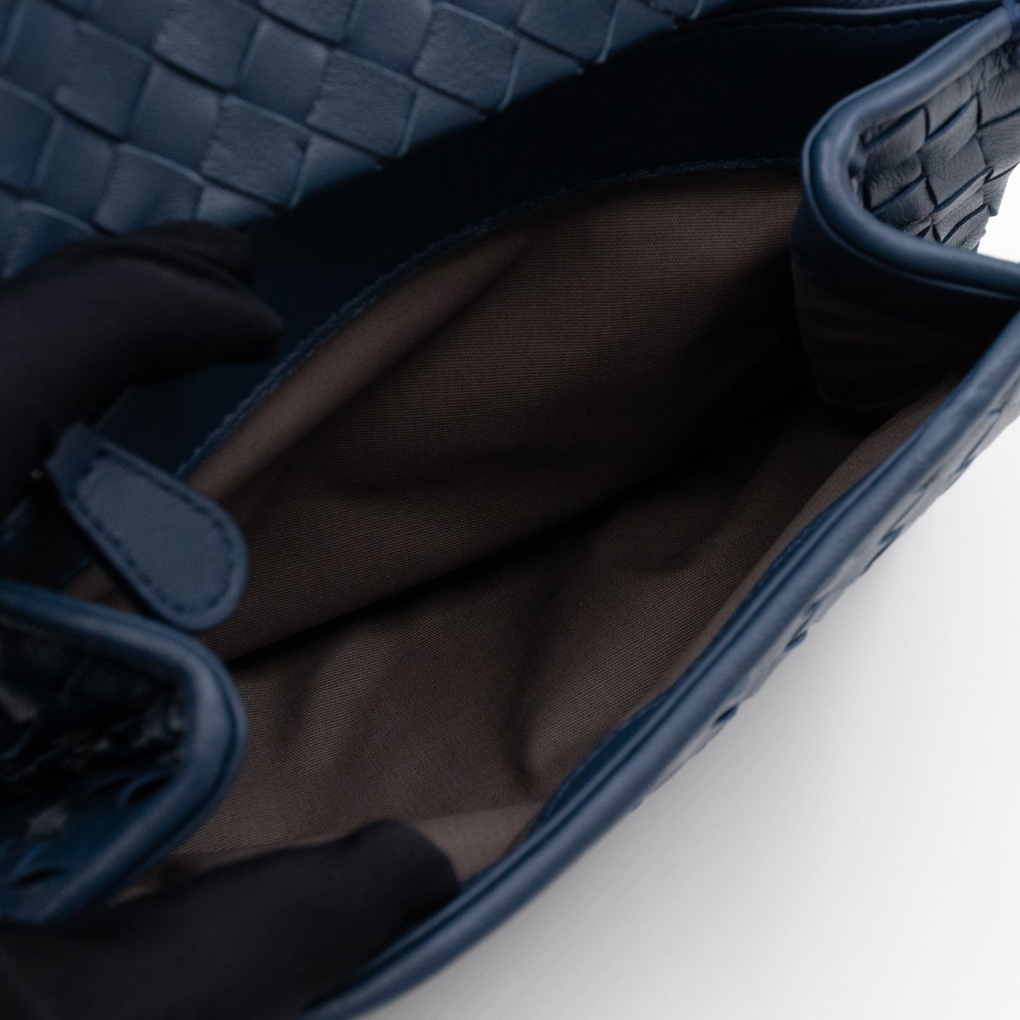 Compartment Flap Clutch Medium Intrecciato Blue Leather