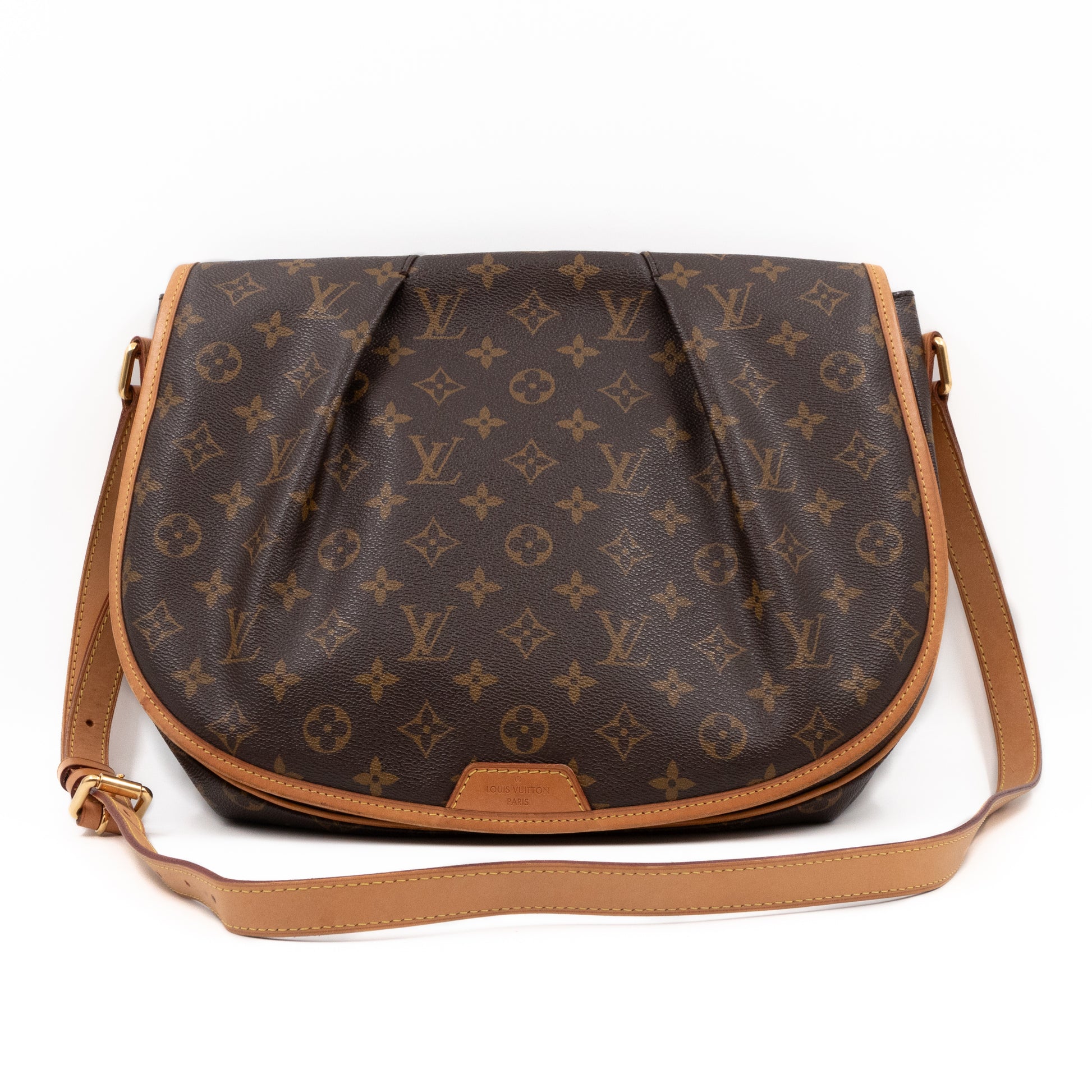 Louis Vuitton – Menilmontant GM Monogram – Queen Station