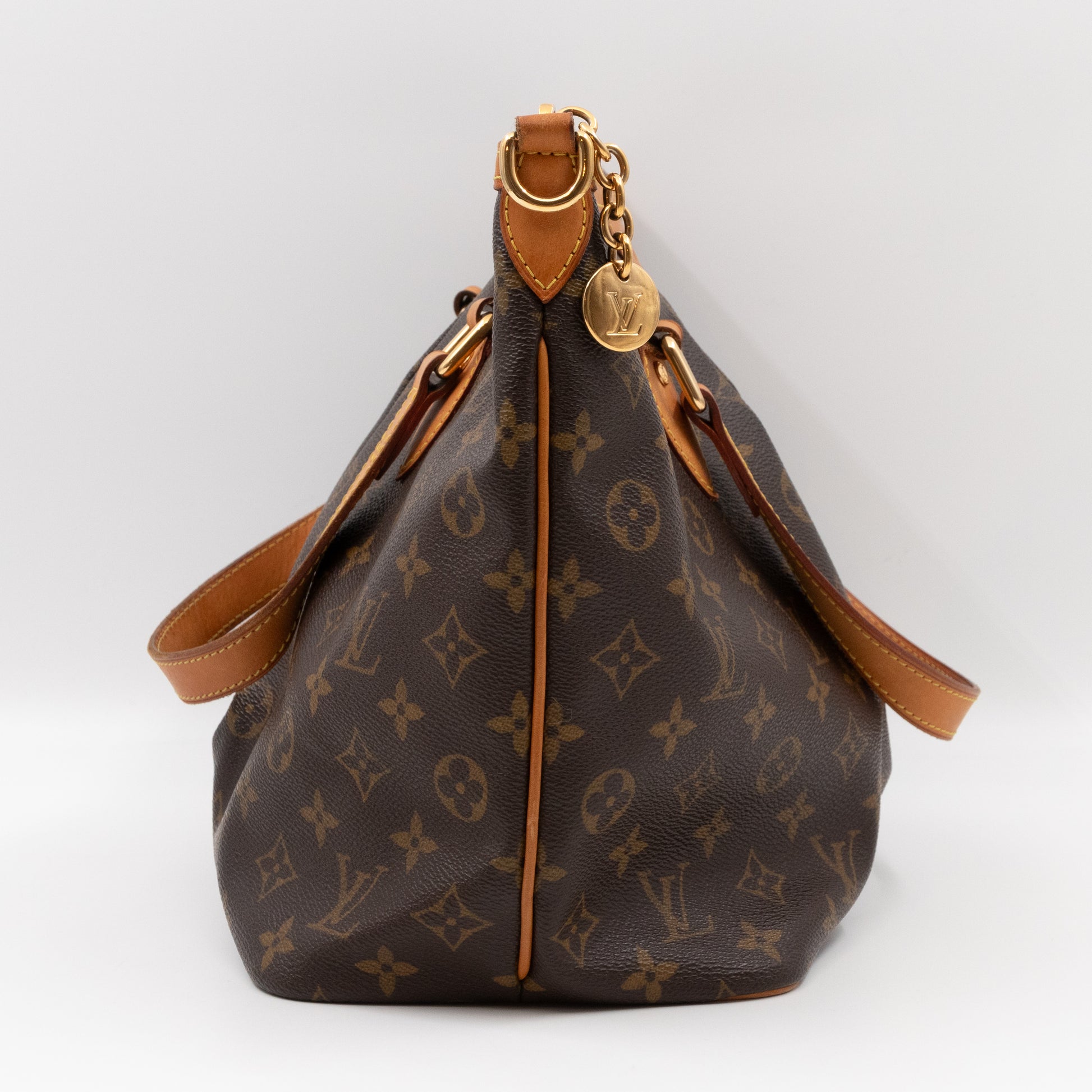 Louis Vuitton Palermo PM Monogram - Luxury Helsinki