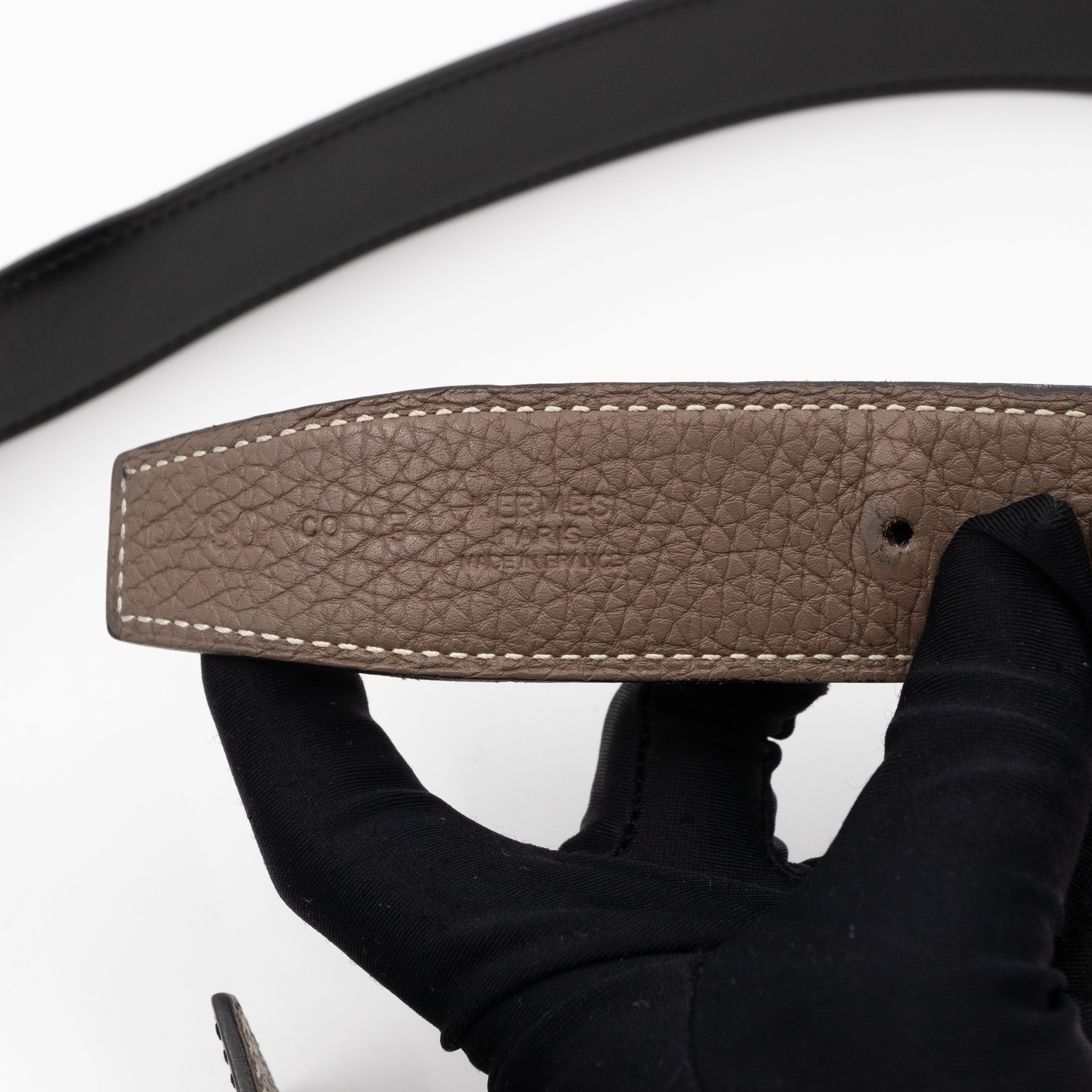 H Buckle & Reversible Etoupe and Black Leather Belt 90 cm
