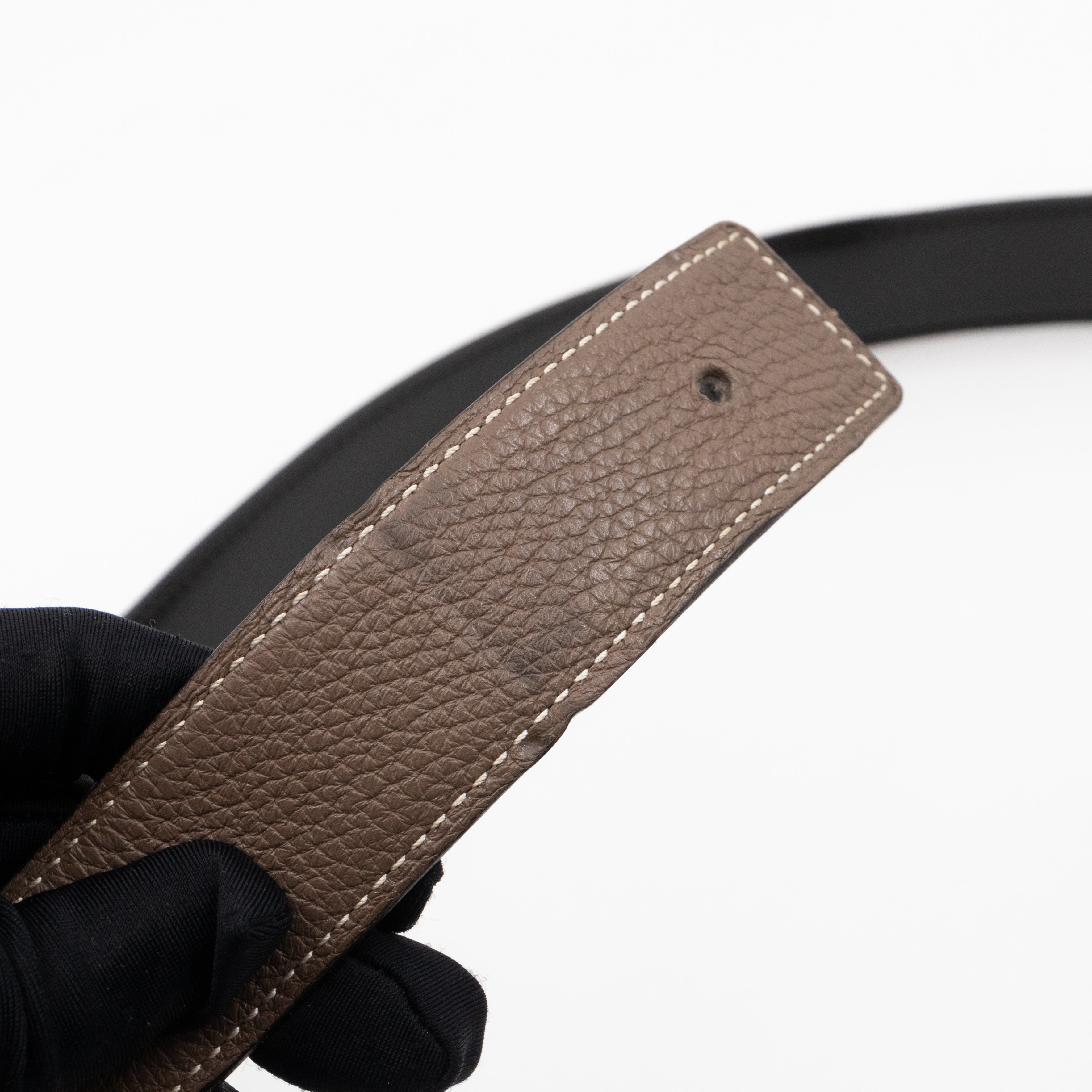 H Buckle & Reversible Etoupe and Black Leather Belt 90 cm