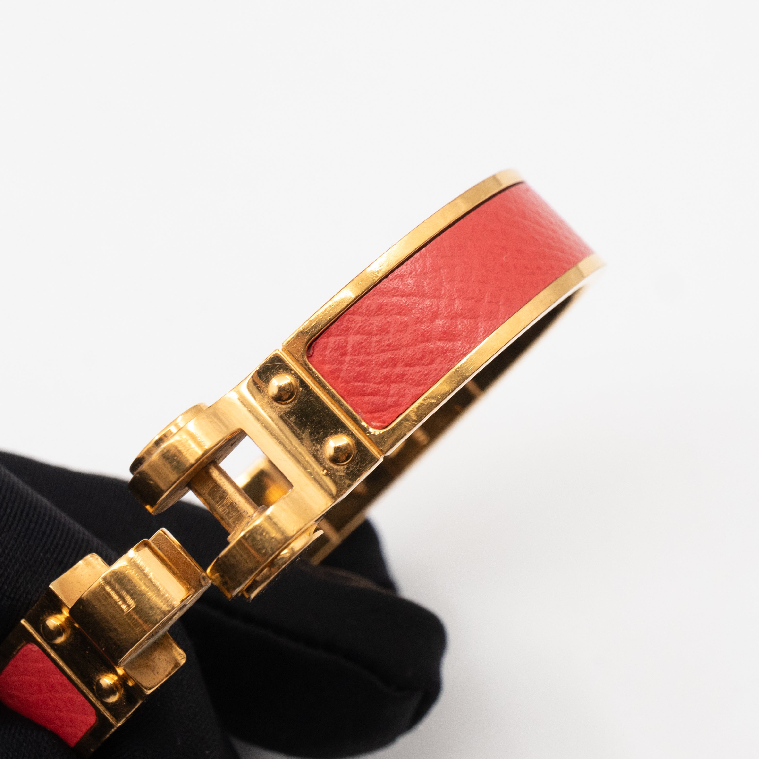 Leather Hinged Bracelet S Red Gold