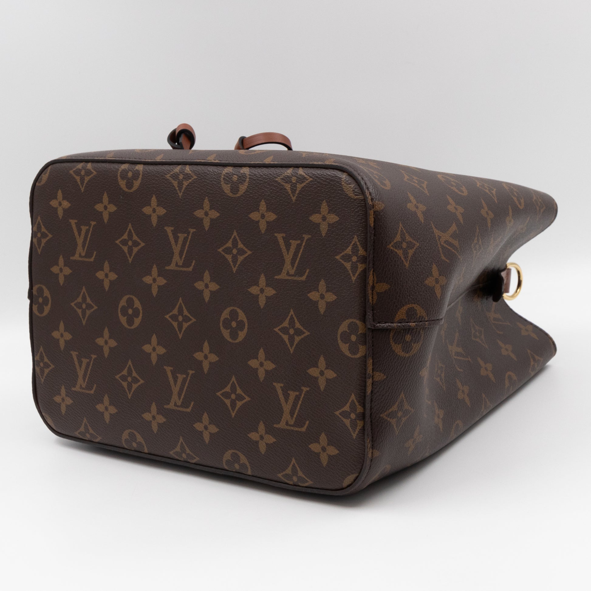 LOUIS VUITTON NeoNoe Monogram Canvas Crossbody Bag Caramel