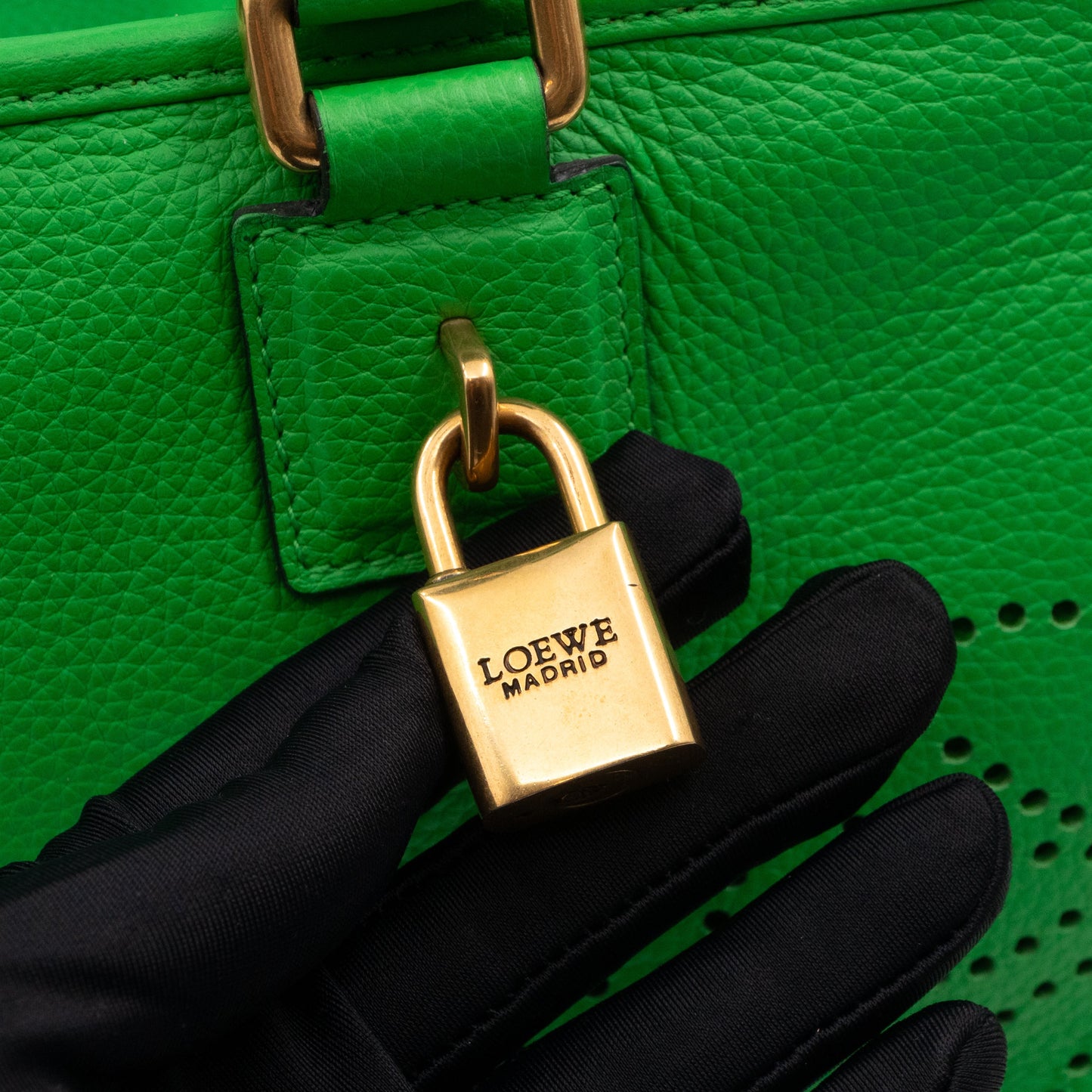 Acid Amazona 36 Handbag Green Leather