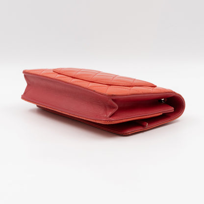 Classic Wallet on Chain Coral Pink Patent Leather