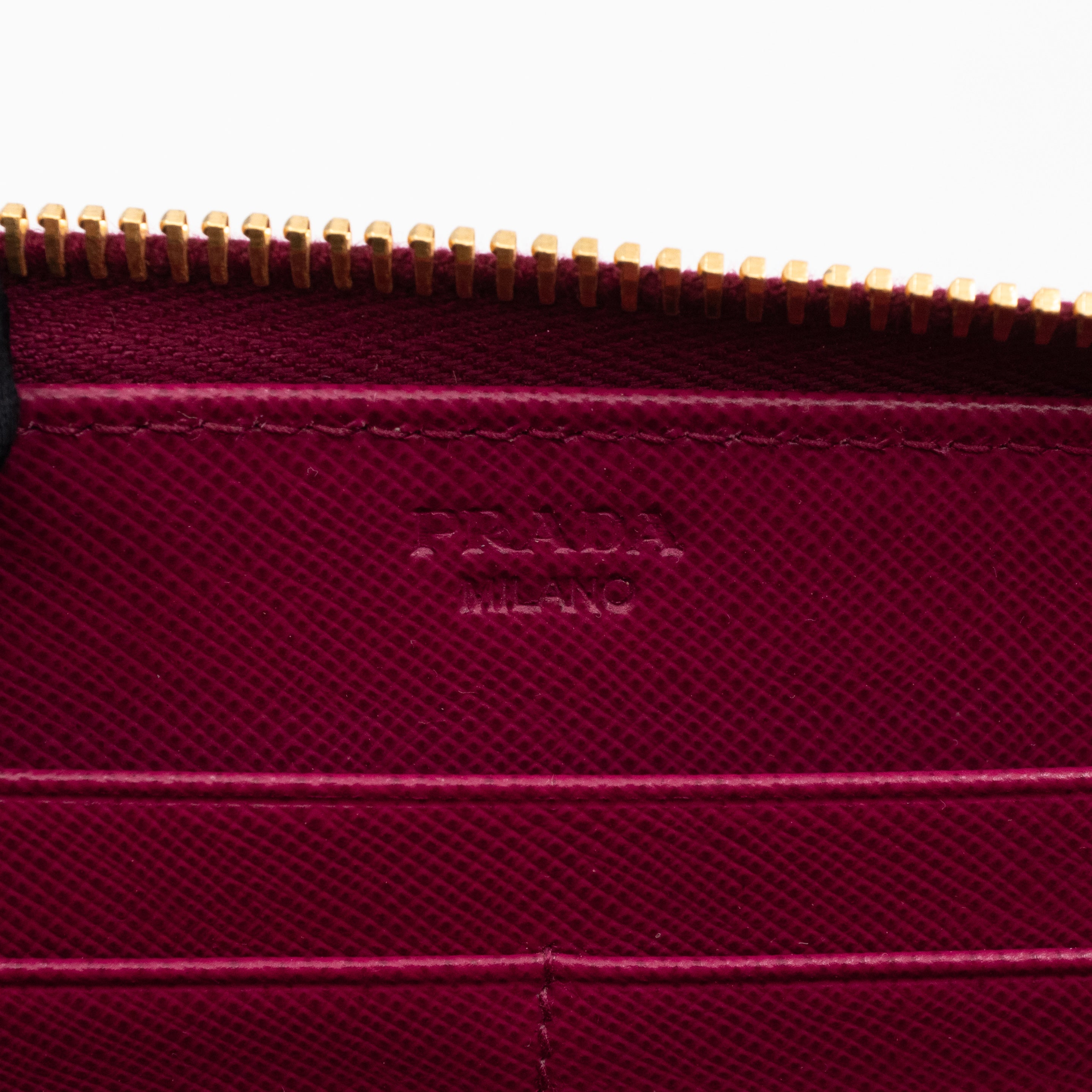 Zip Around Wallet Saffiano Ametista Metal Leather