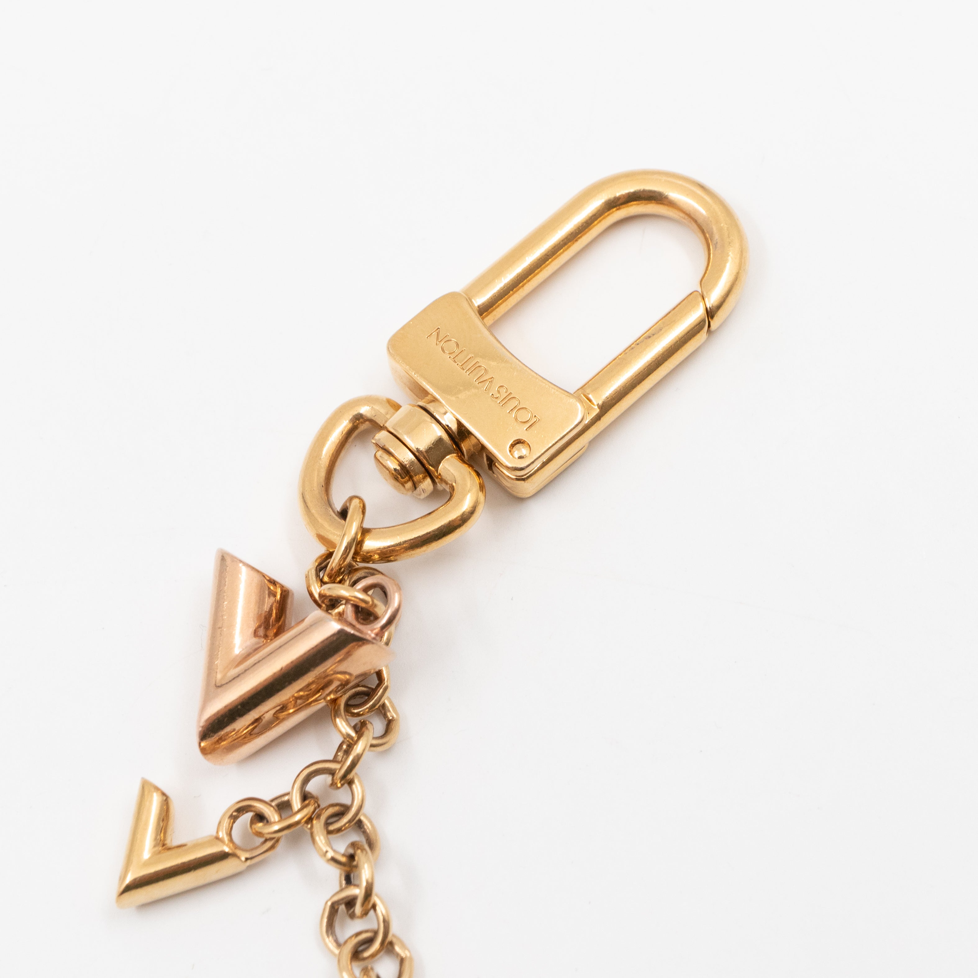Jingle V Bag Charm Chain