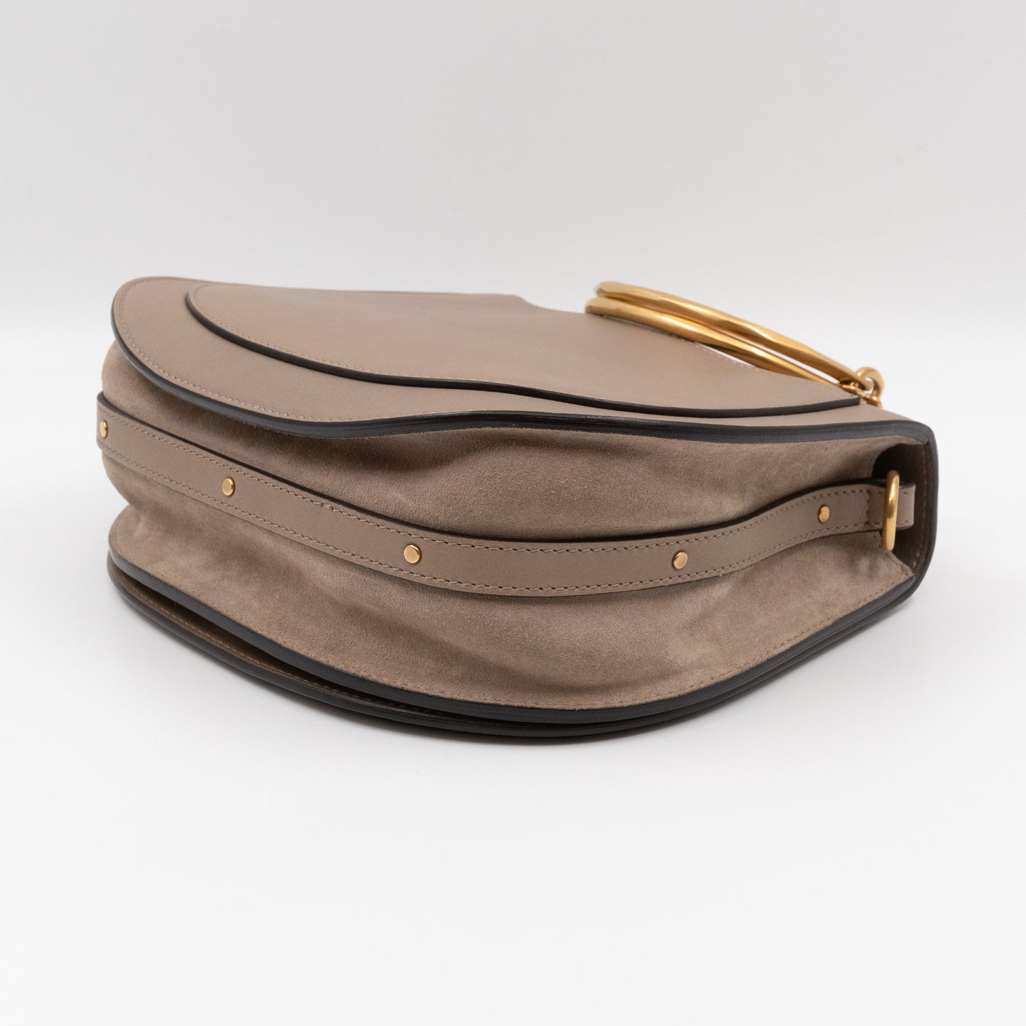 Nile Bracelet Bag Medium Gray Leather
