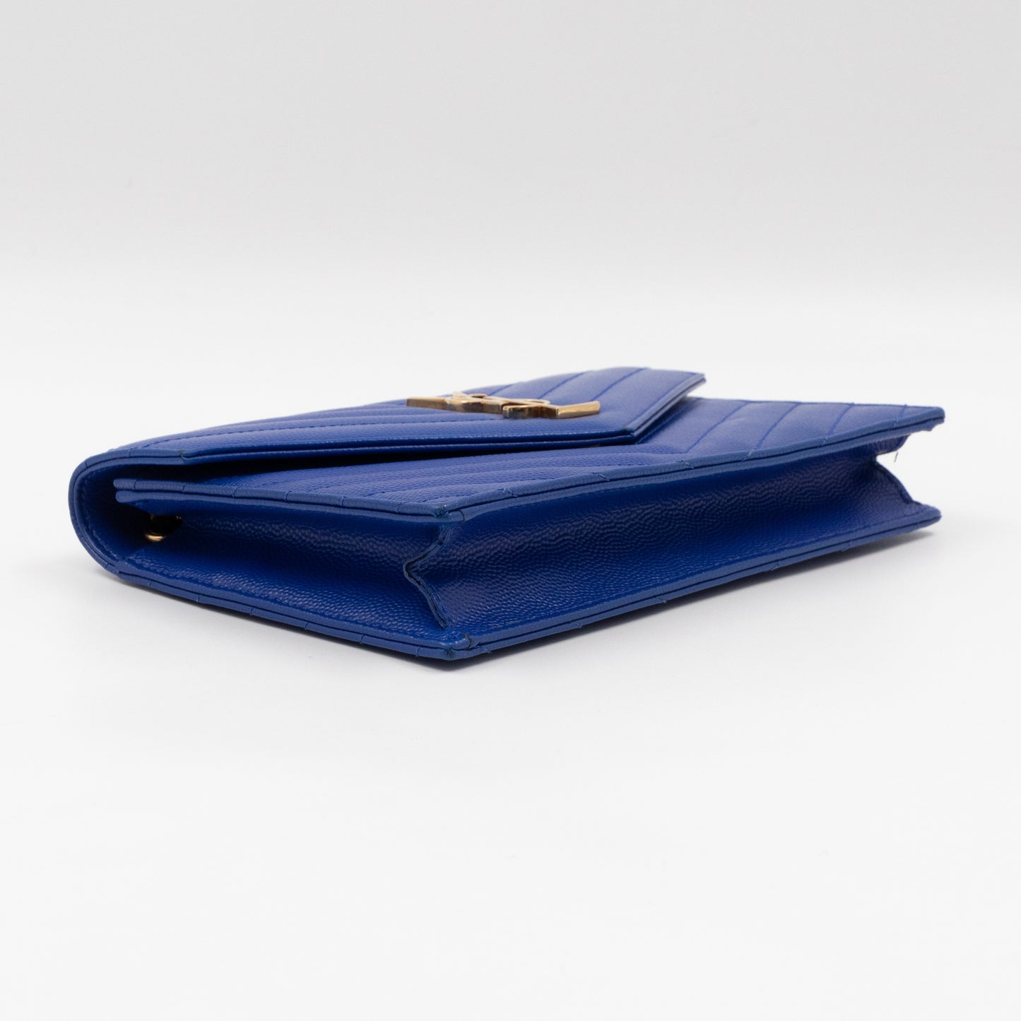 Cassandre Envelope Chain Wallet Blue Grained Leather