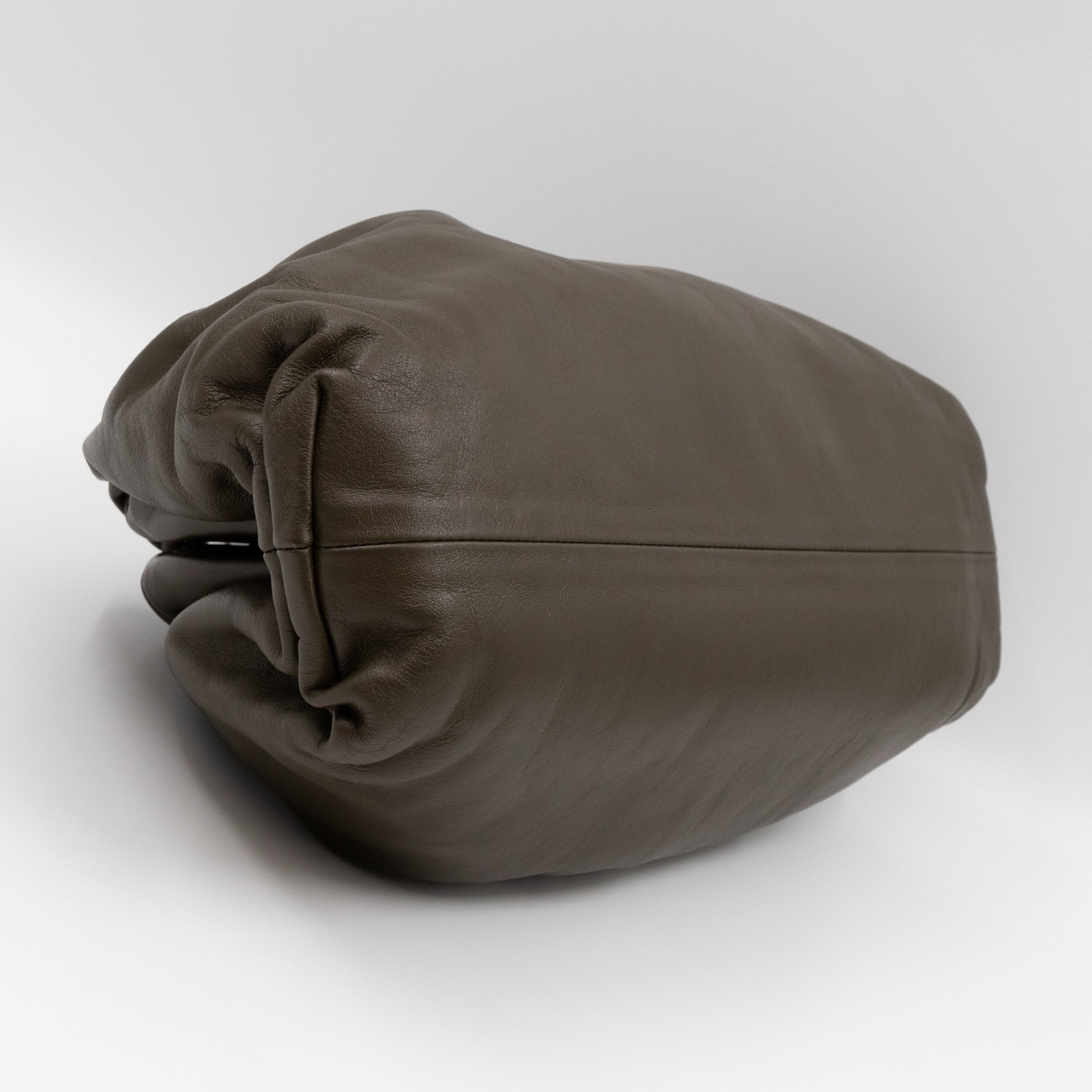 The Pouch Clutch Leather Green