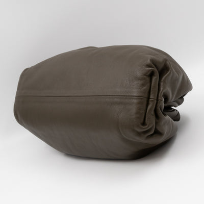 The Pouch Clutch Leather Green