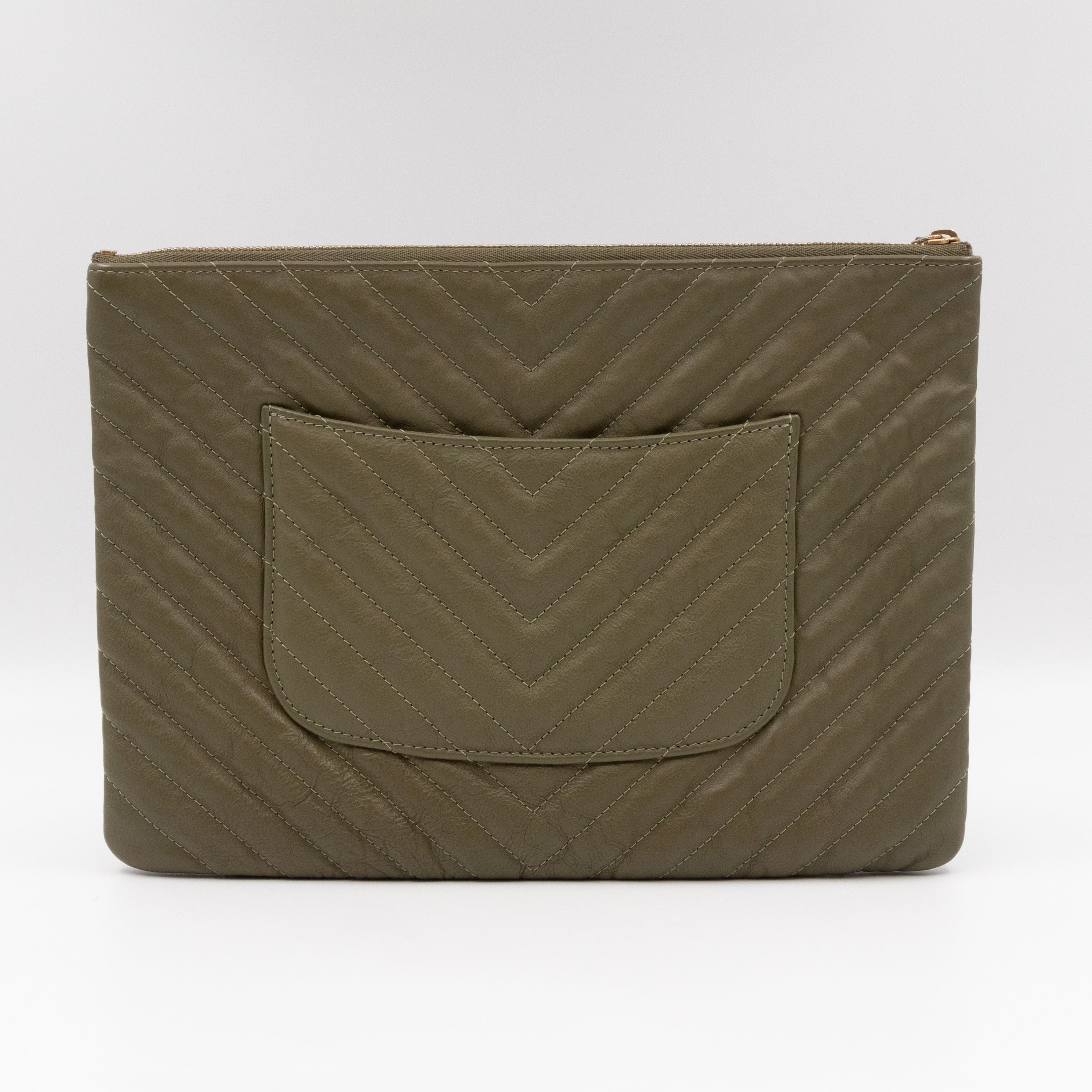 Medium O Case  Green Chevron