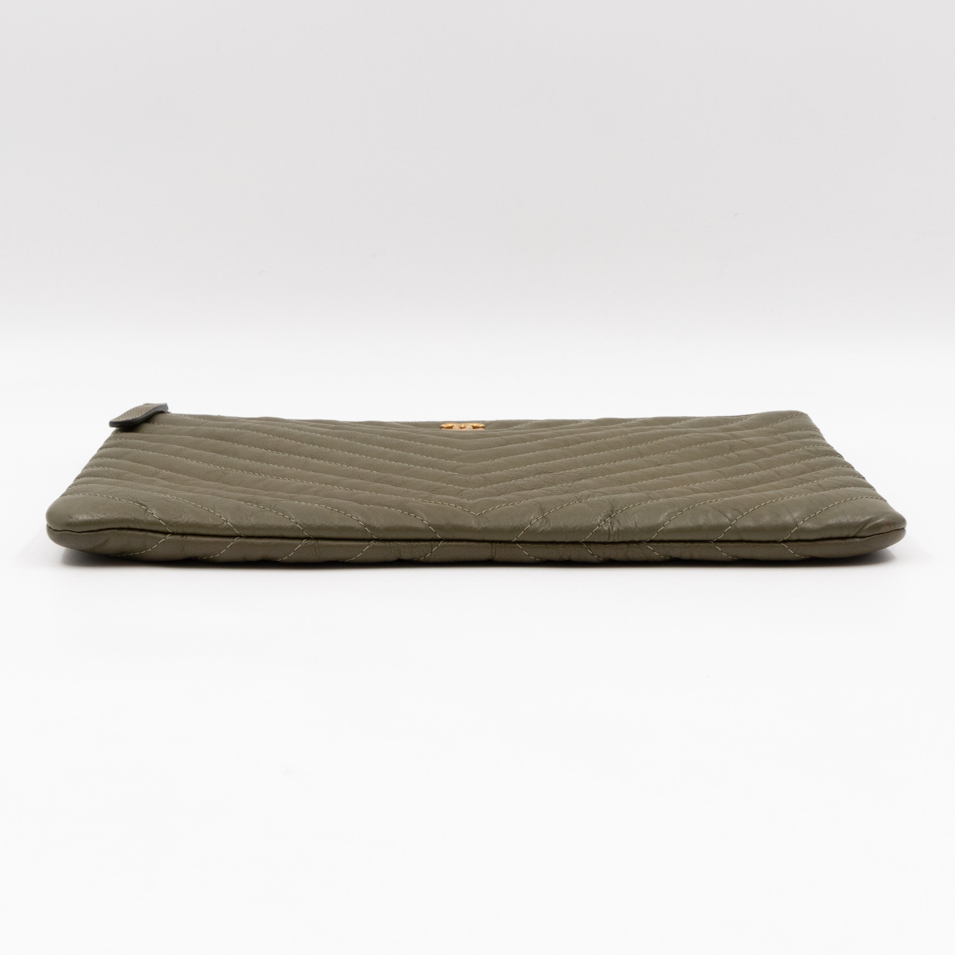 Medium O Case  Green Chevron