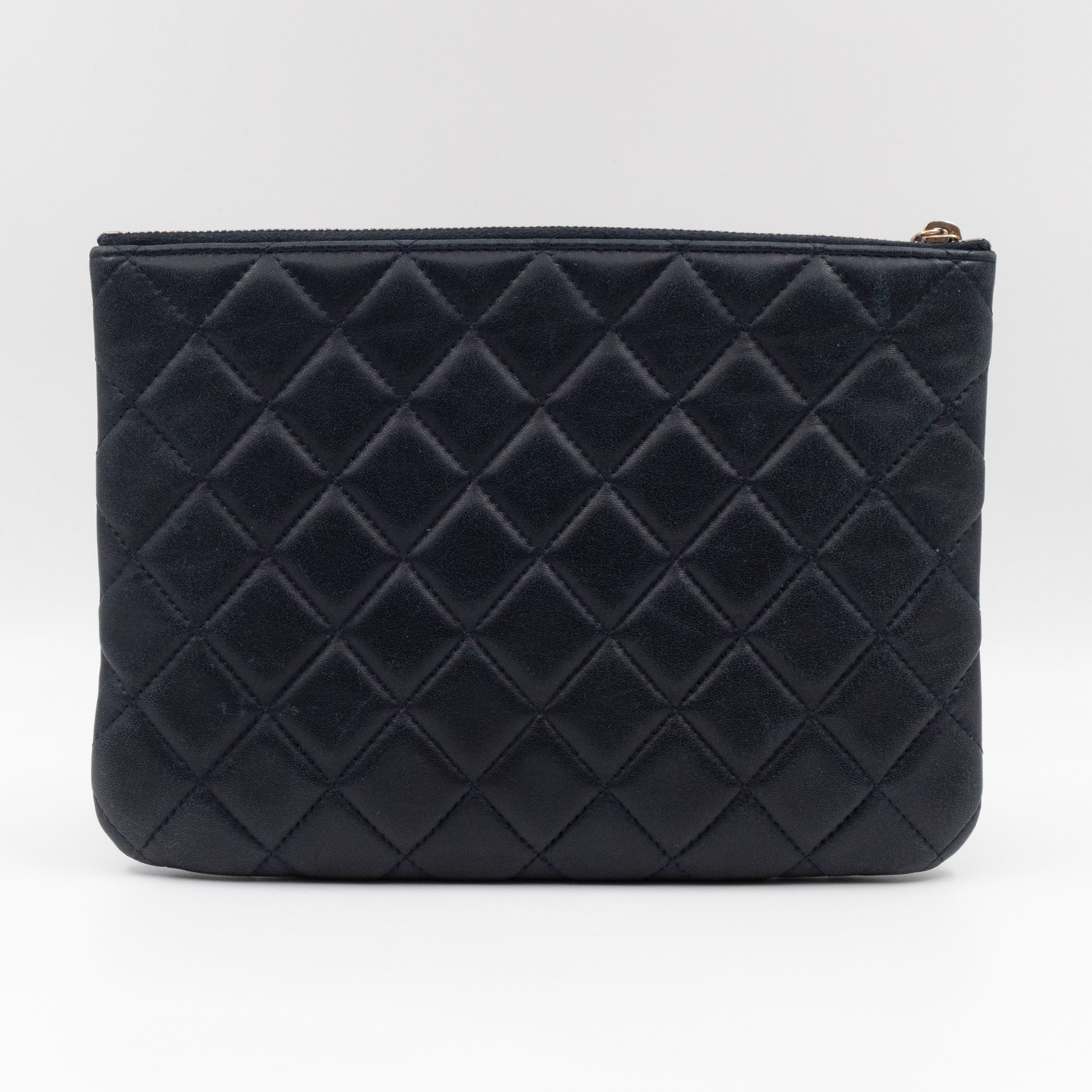 Classic Medium O Case Navy Leather
