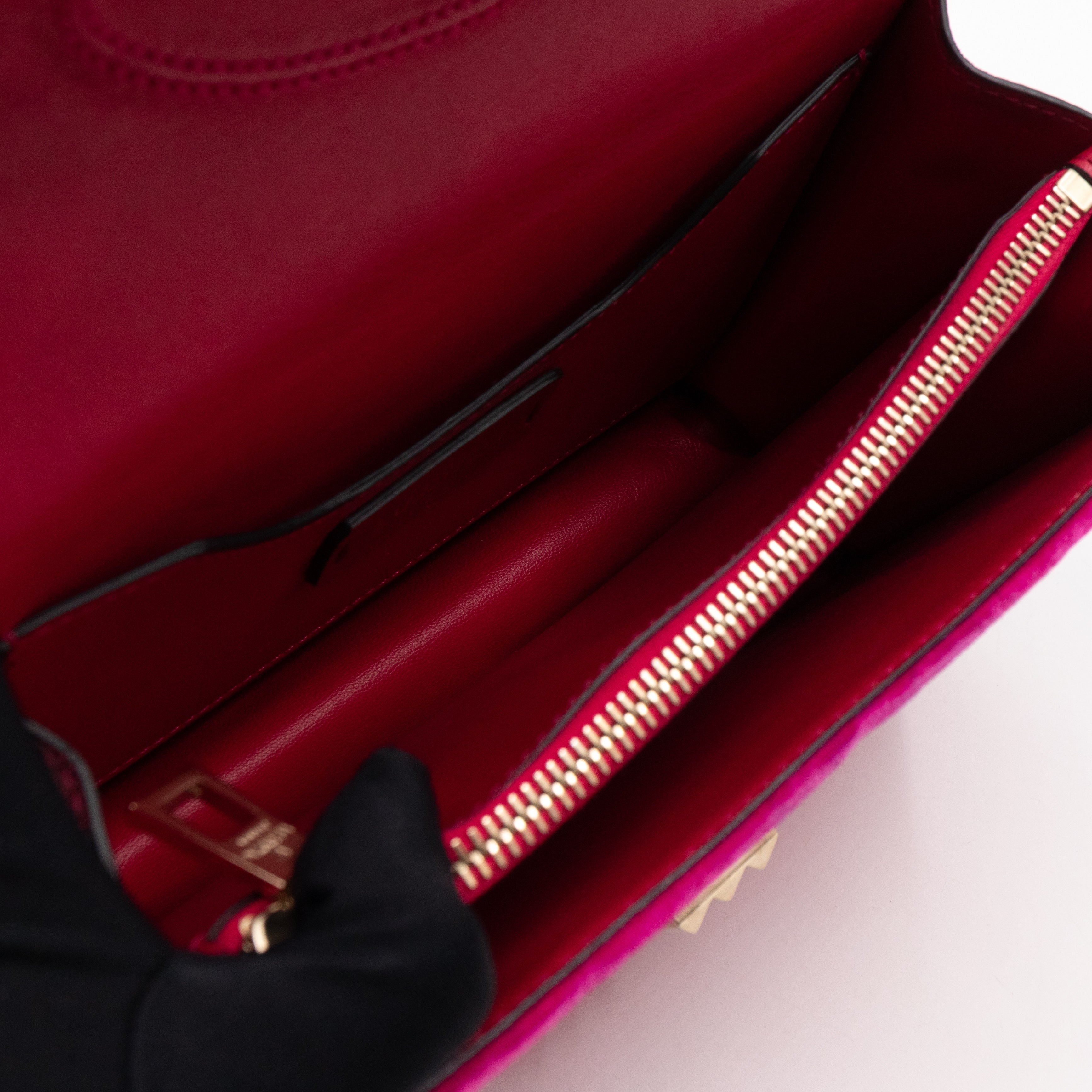 Rockstud No Limit Flap Bag Pink Velvet