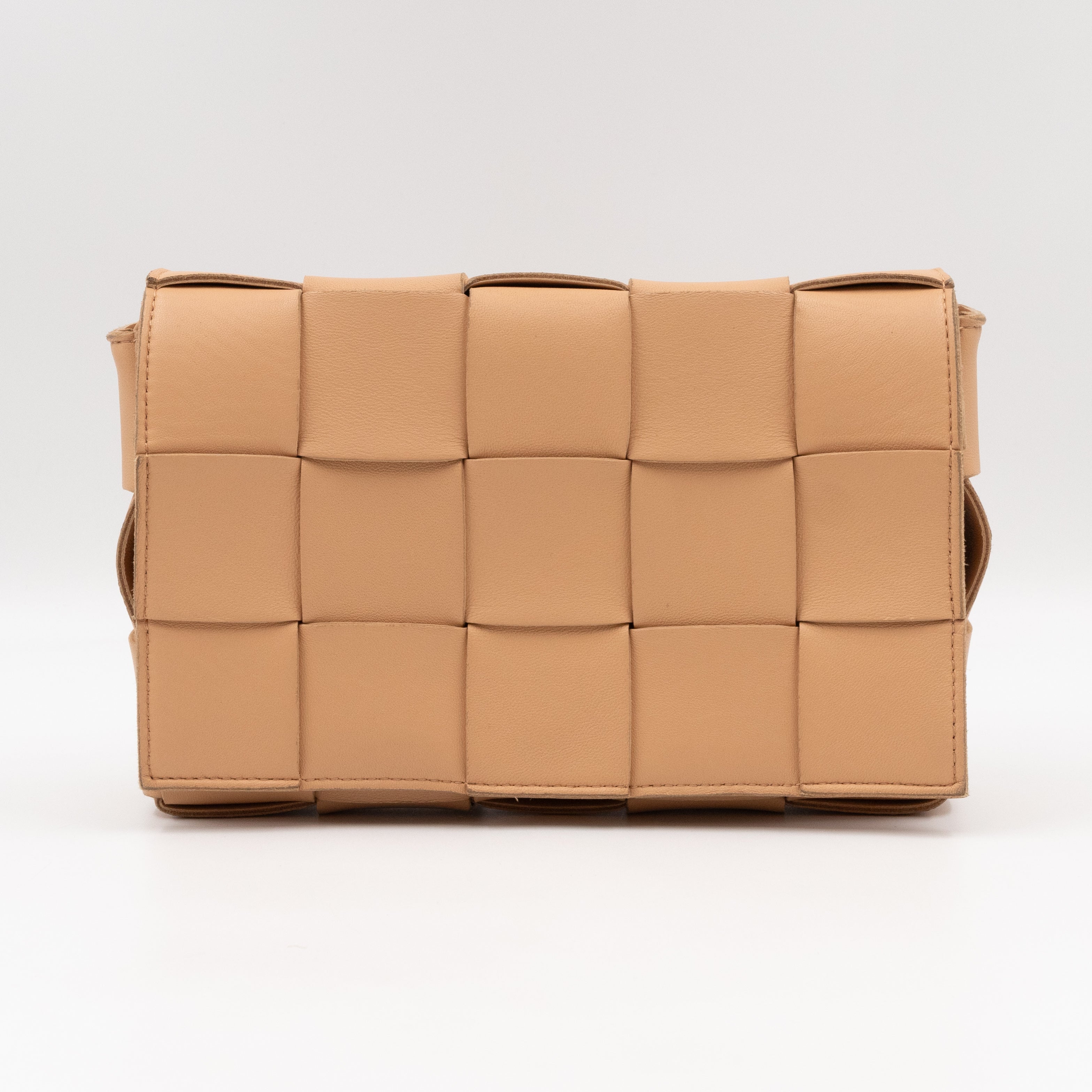 Classic Cassette Almond Intreccio Leather