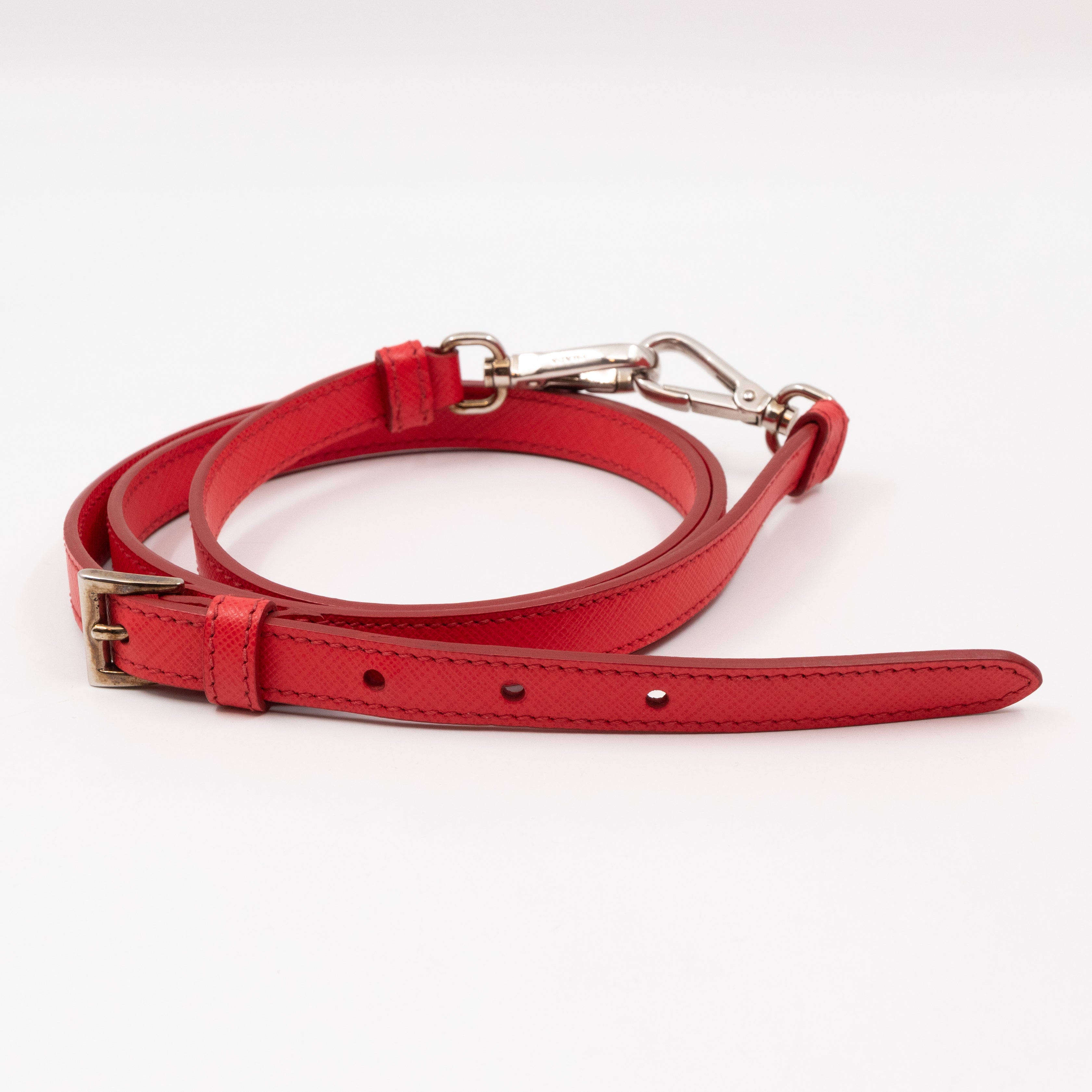 Galleria Medium Double Zip Lacca Red Saffiano Lux