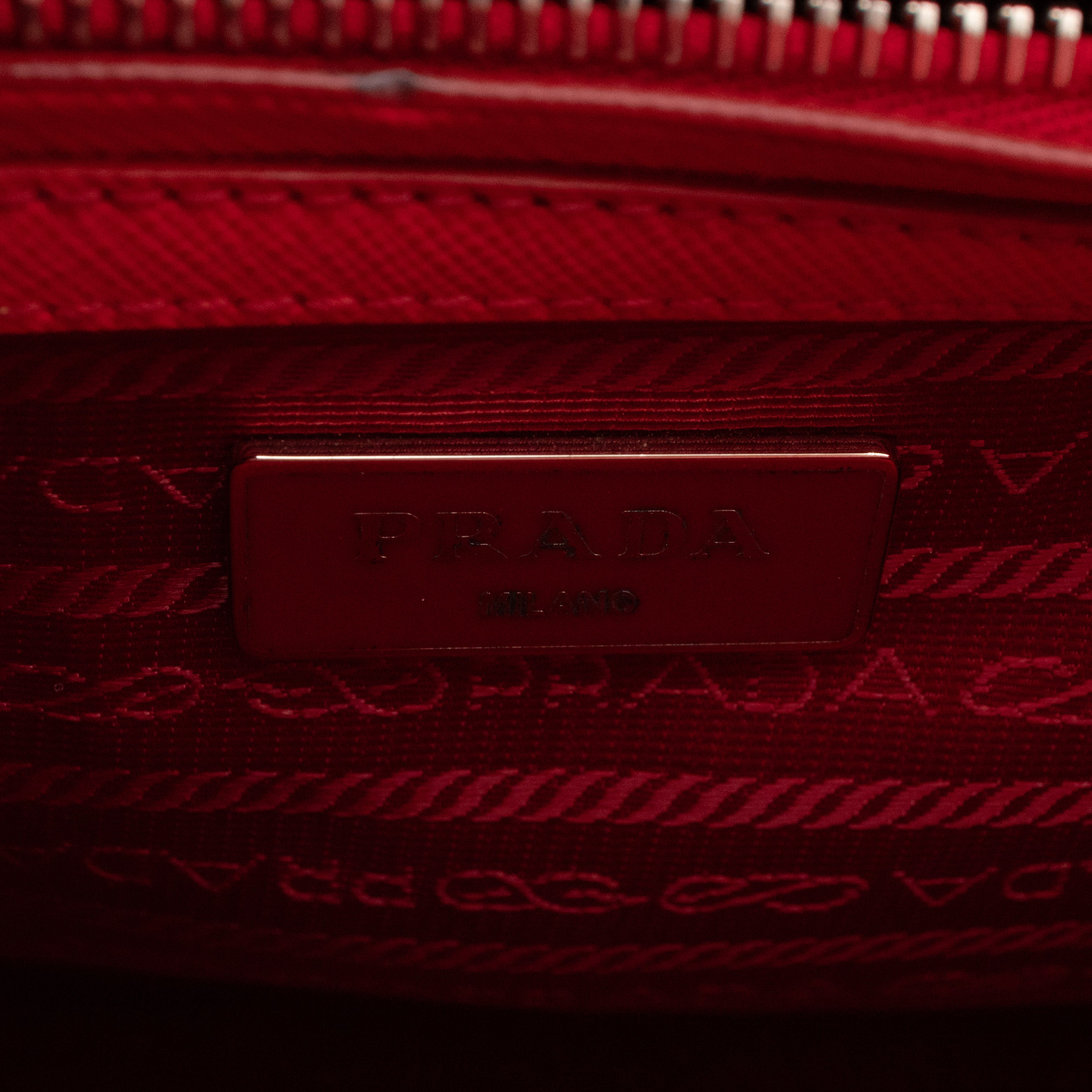 Galleria Medium Double Zip Lacca Red Saffiano Lux