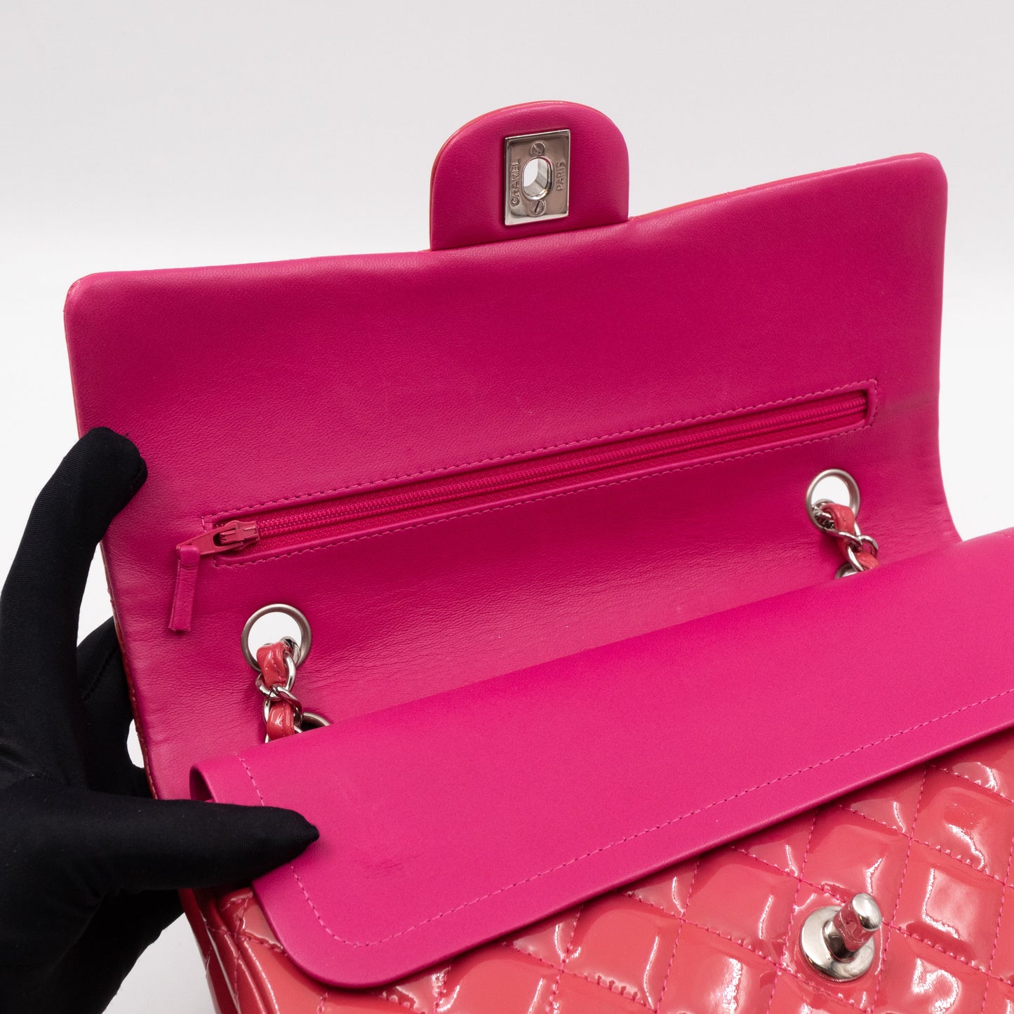 Classic Double Flap Medium Pink Patent Leather