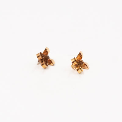 Essential V Studs Gold