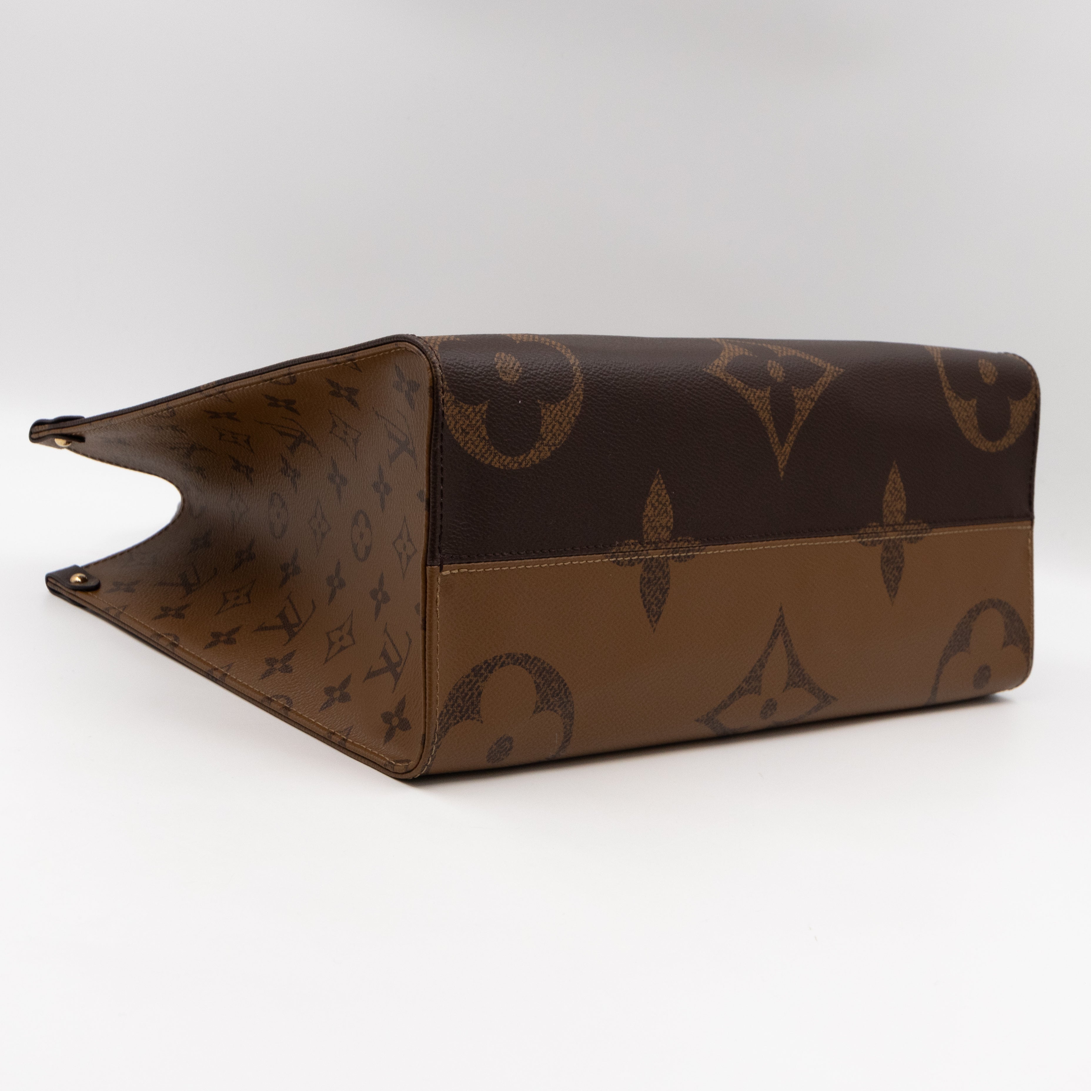 Onthego MM Monogram Reverse