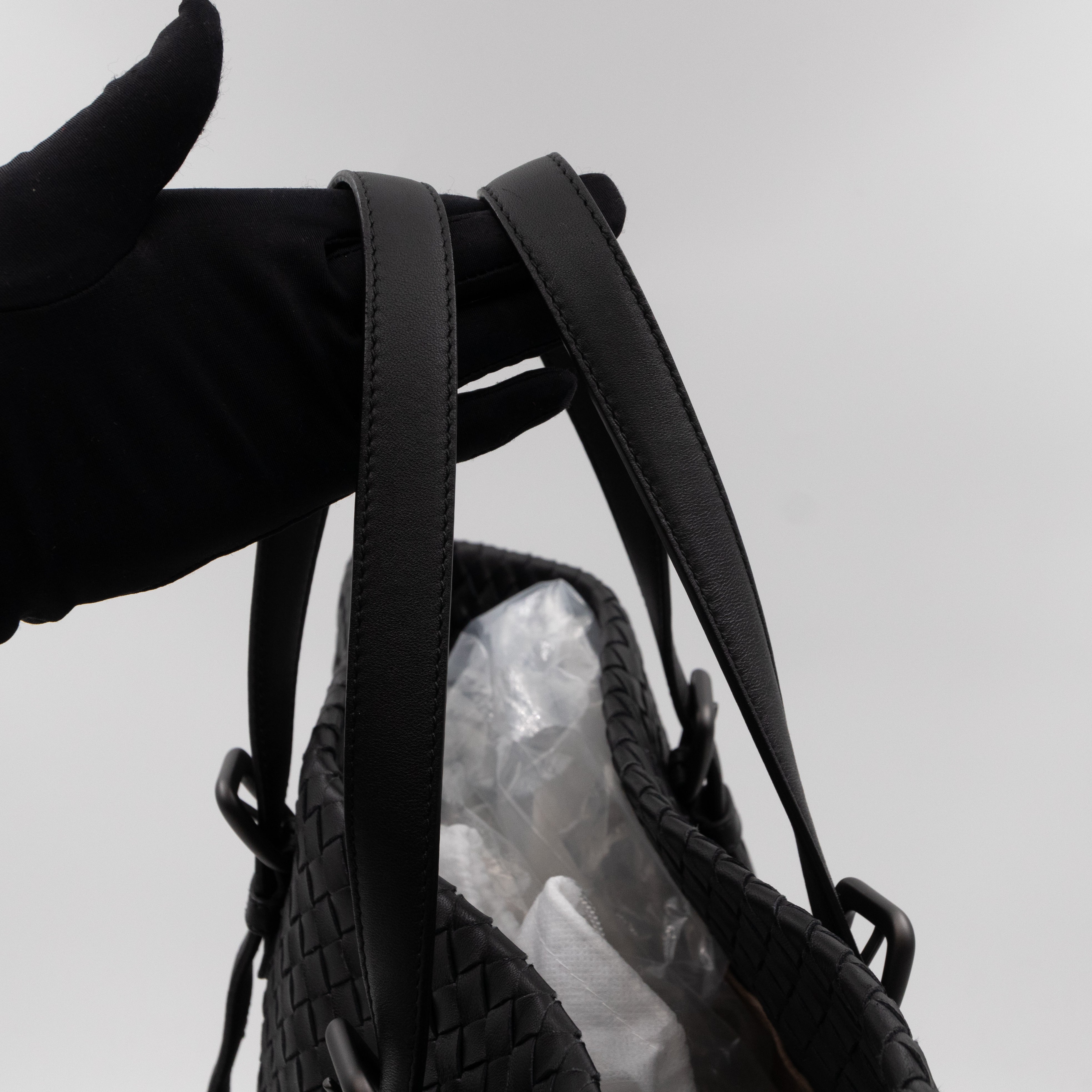 Vertical Tote Small Intrecciato Black Leather
