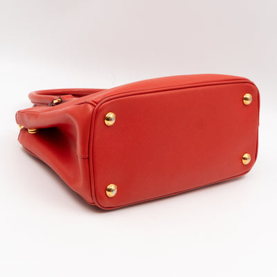 Galleria Small Double Zip Fiery Red Saffiano