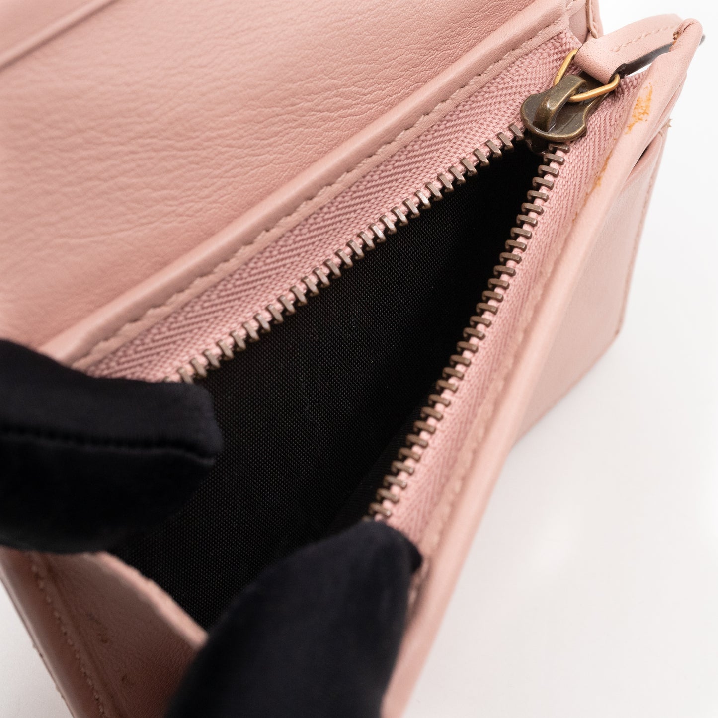 GG Marmont Wallet Matelasse Pink Leather