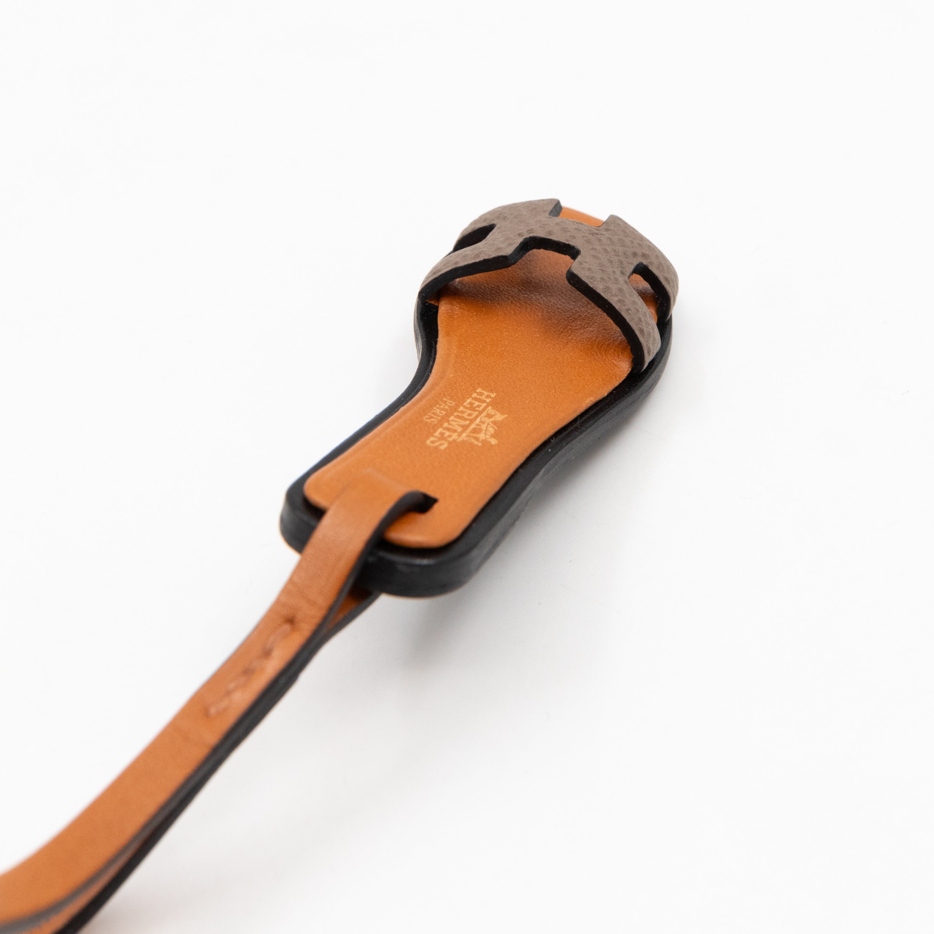 Oran Nano Bag Charm Etoupe