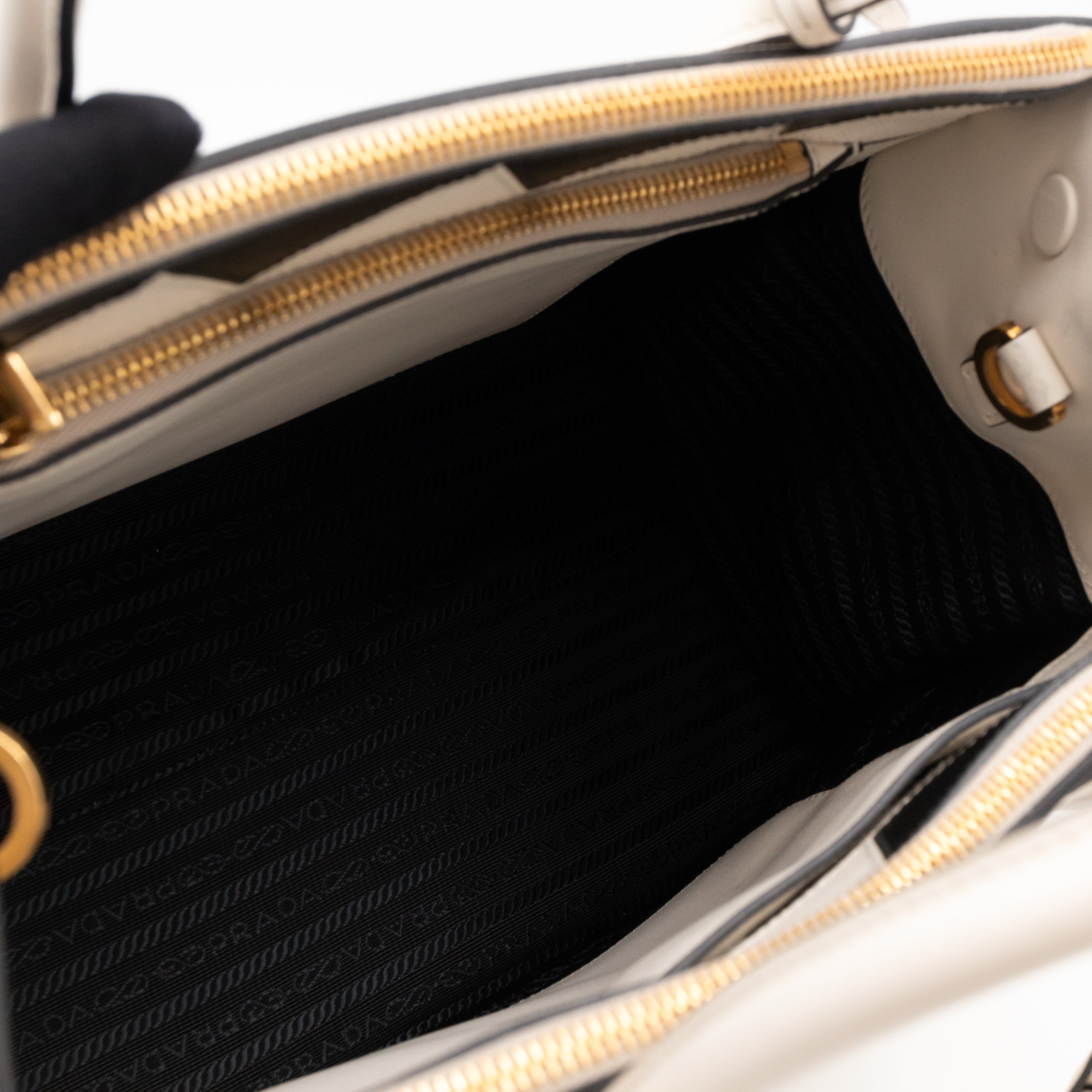 Paradigme Bag White Greche Saffiano City Calfskin