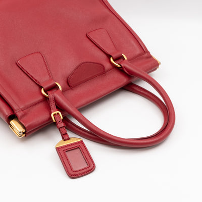 Double Handle Tote Bag Fuoco Red Saffiano Lux