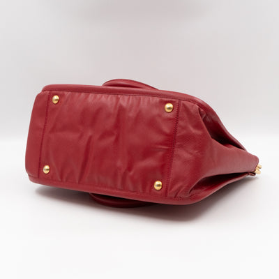 Double Handle Tote Bag Fuoco Red Saffiano Lux