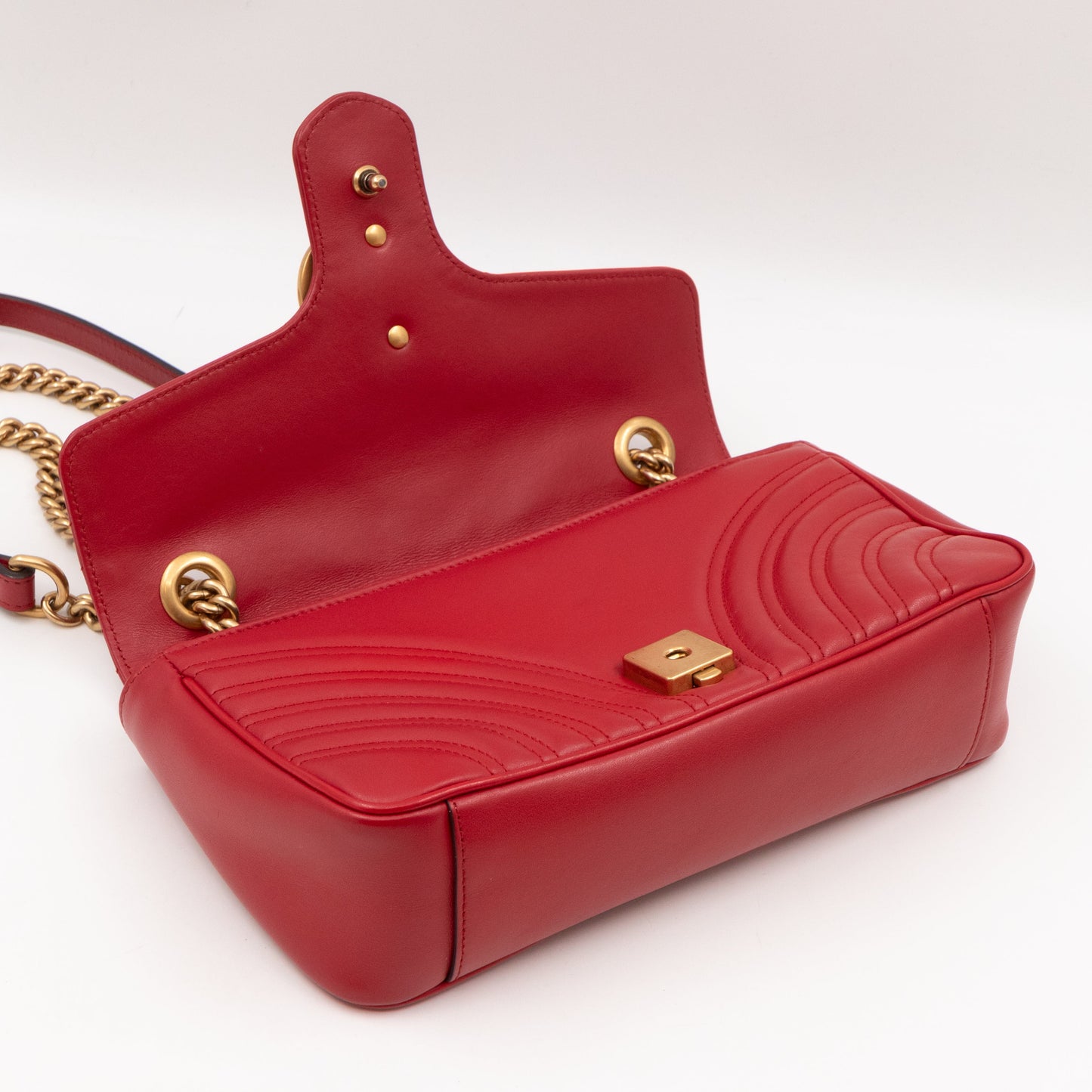 GG Marmont Small Flap Bag Red Matelasse Leather