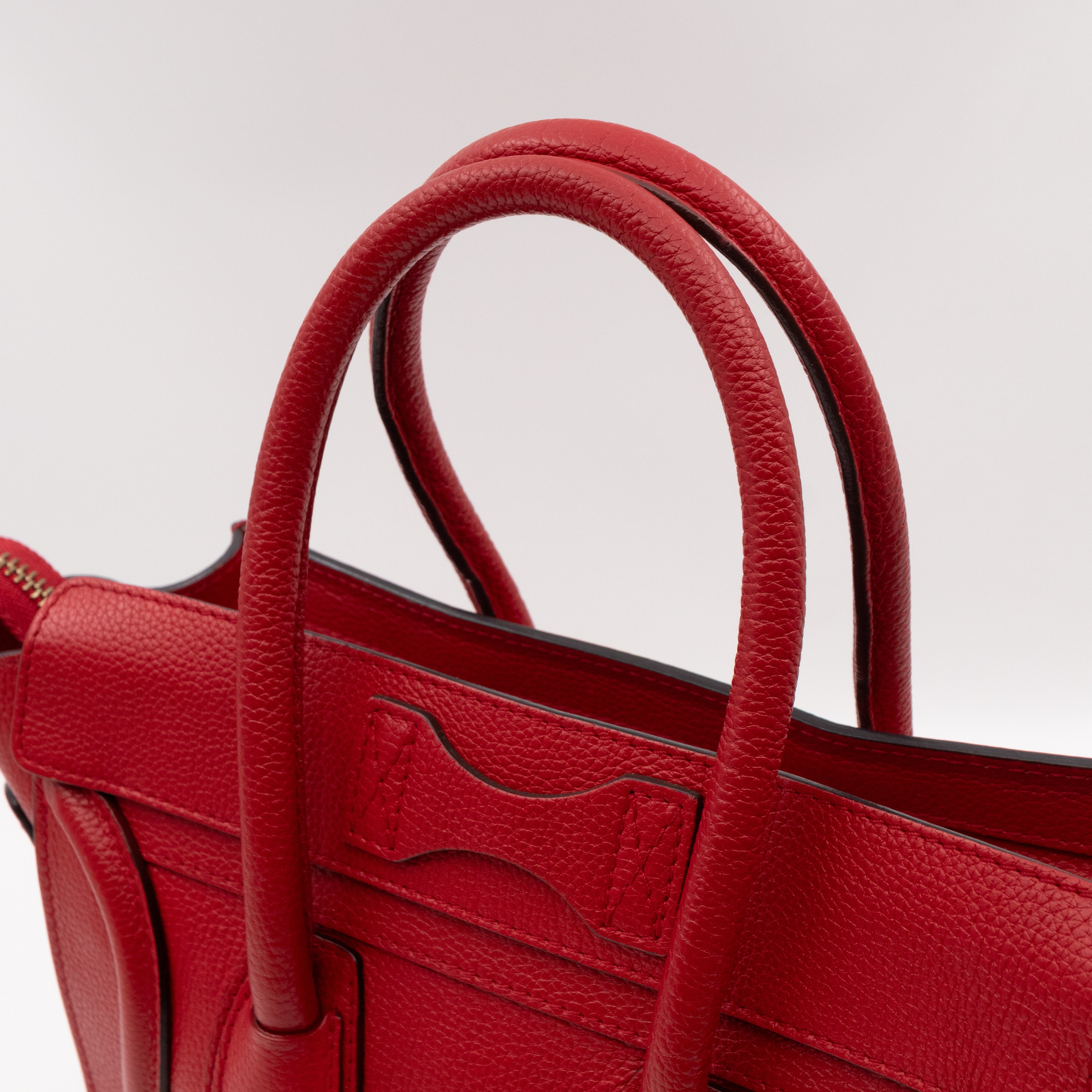 Micro Luggage Red