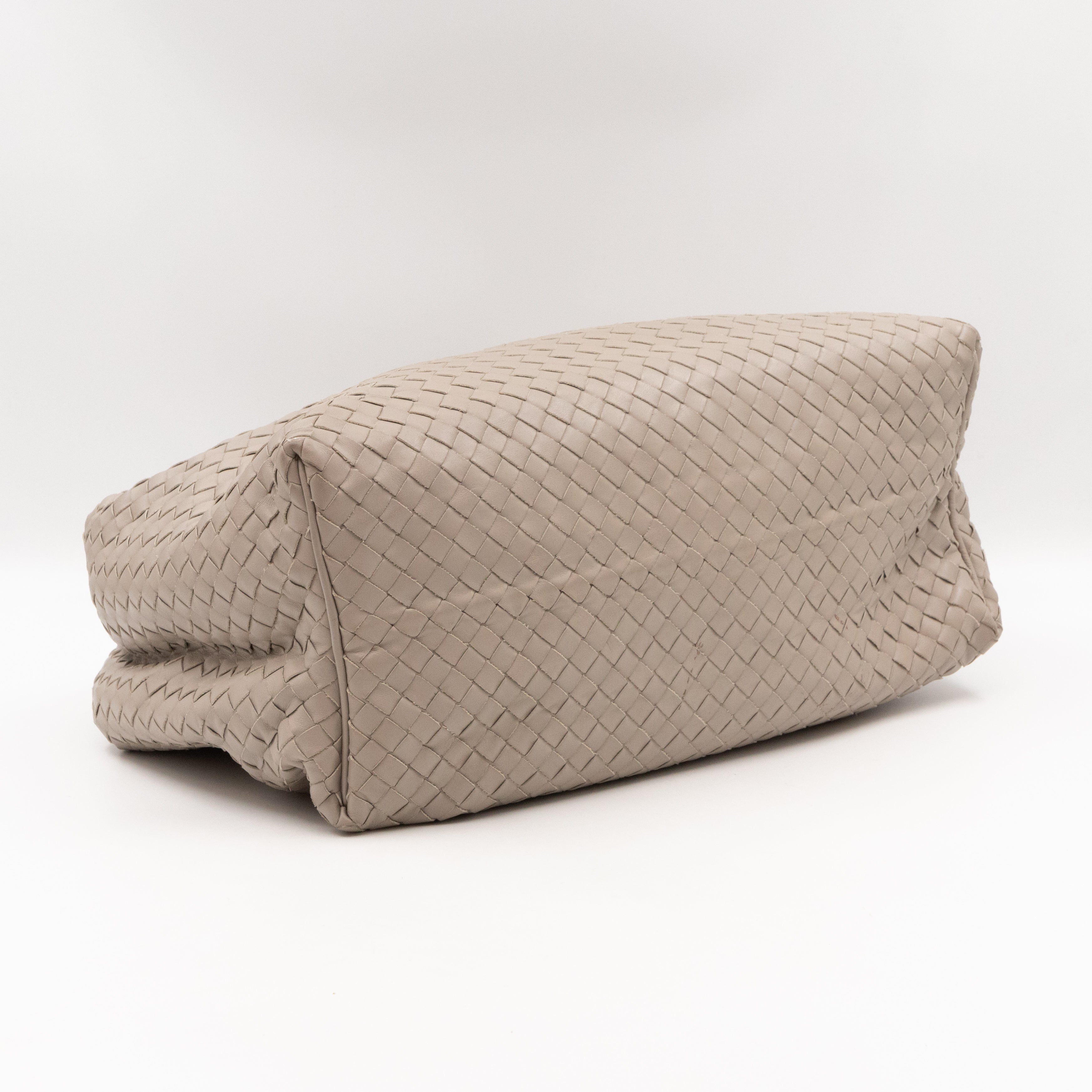 Sloane Hobo Bag Intrecciato Light Grey Leather