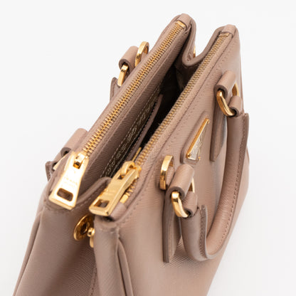 Galleria Micro Double Zip Nude Saffiano