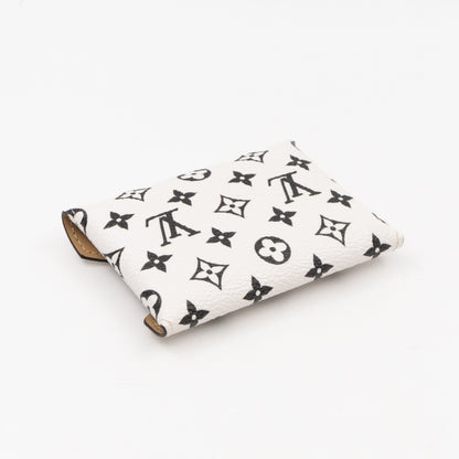 Kirigami Pochette Small White Black Monogram