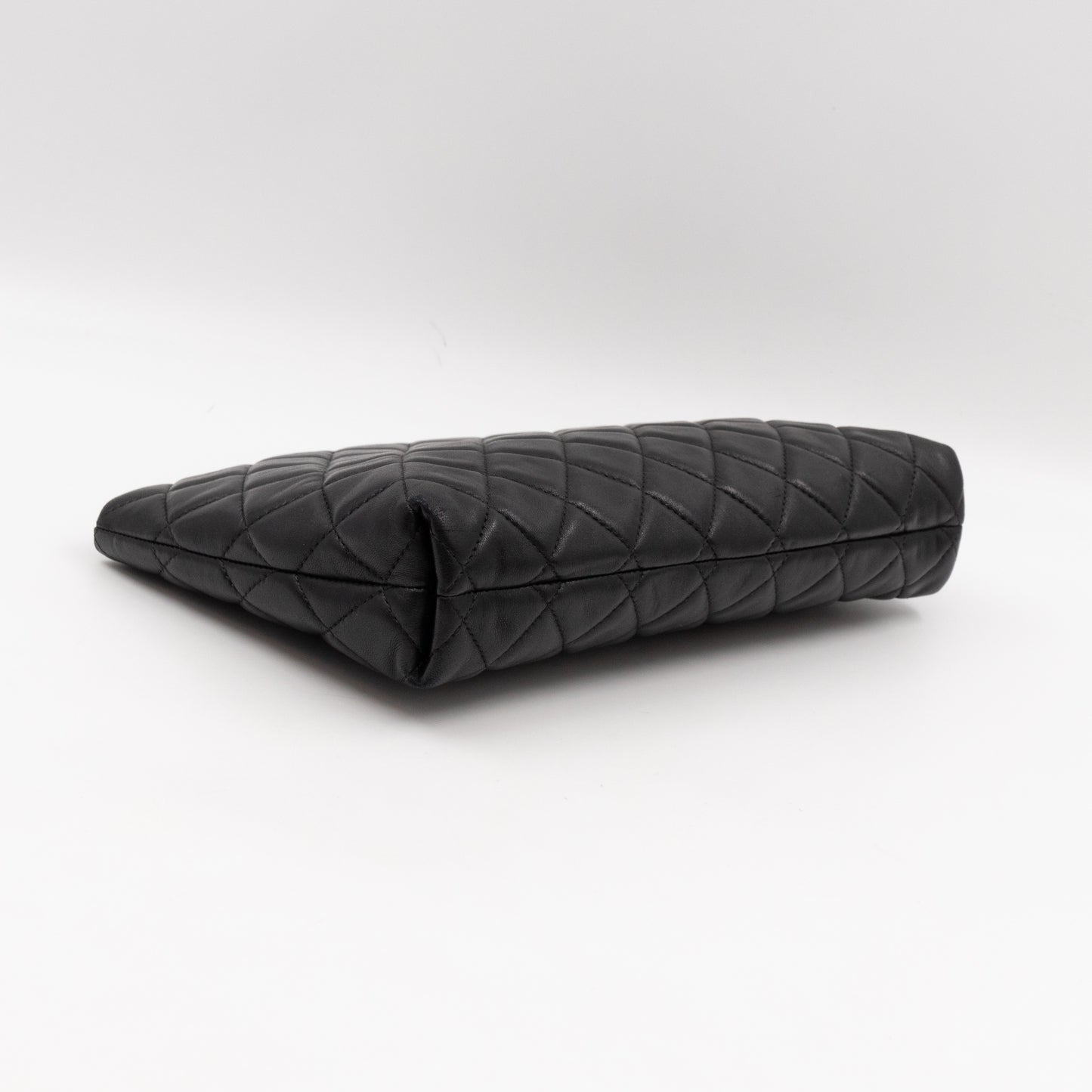 Kiss Lock Clutch Black Quilted Leather