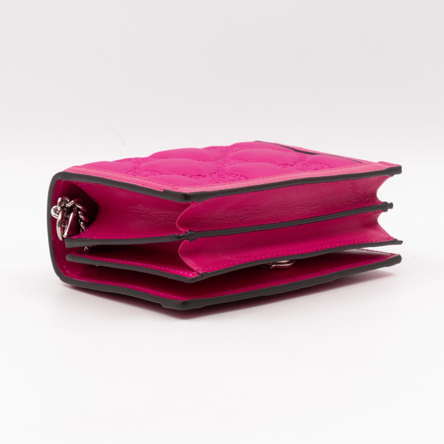 GG Marmont Matelasse Mini Messenger Bag Fuchsia